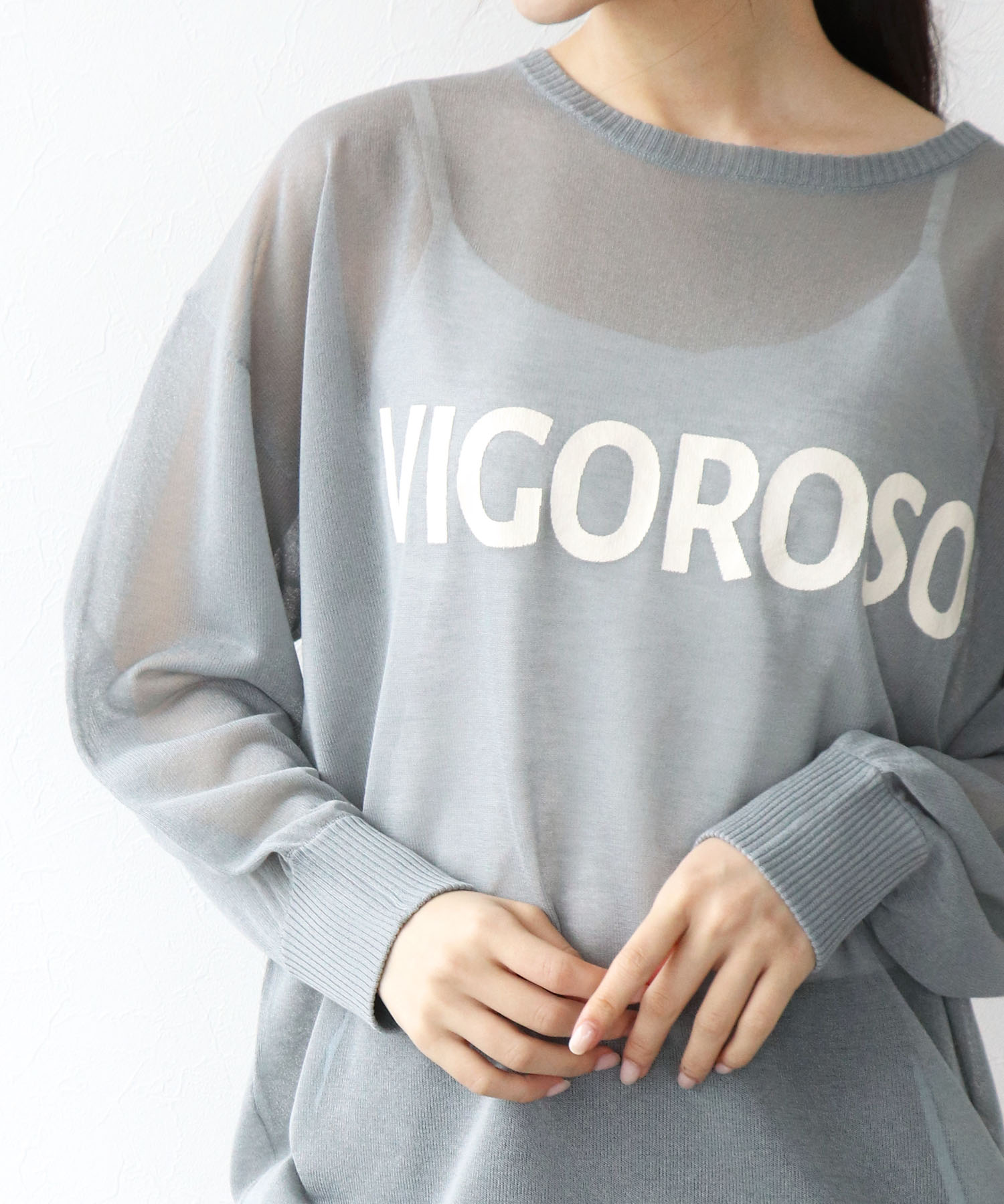 ロゴプリントシアーニット