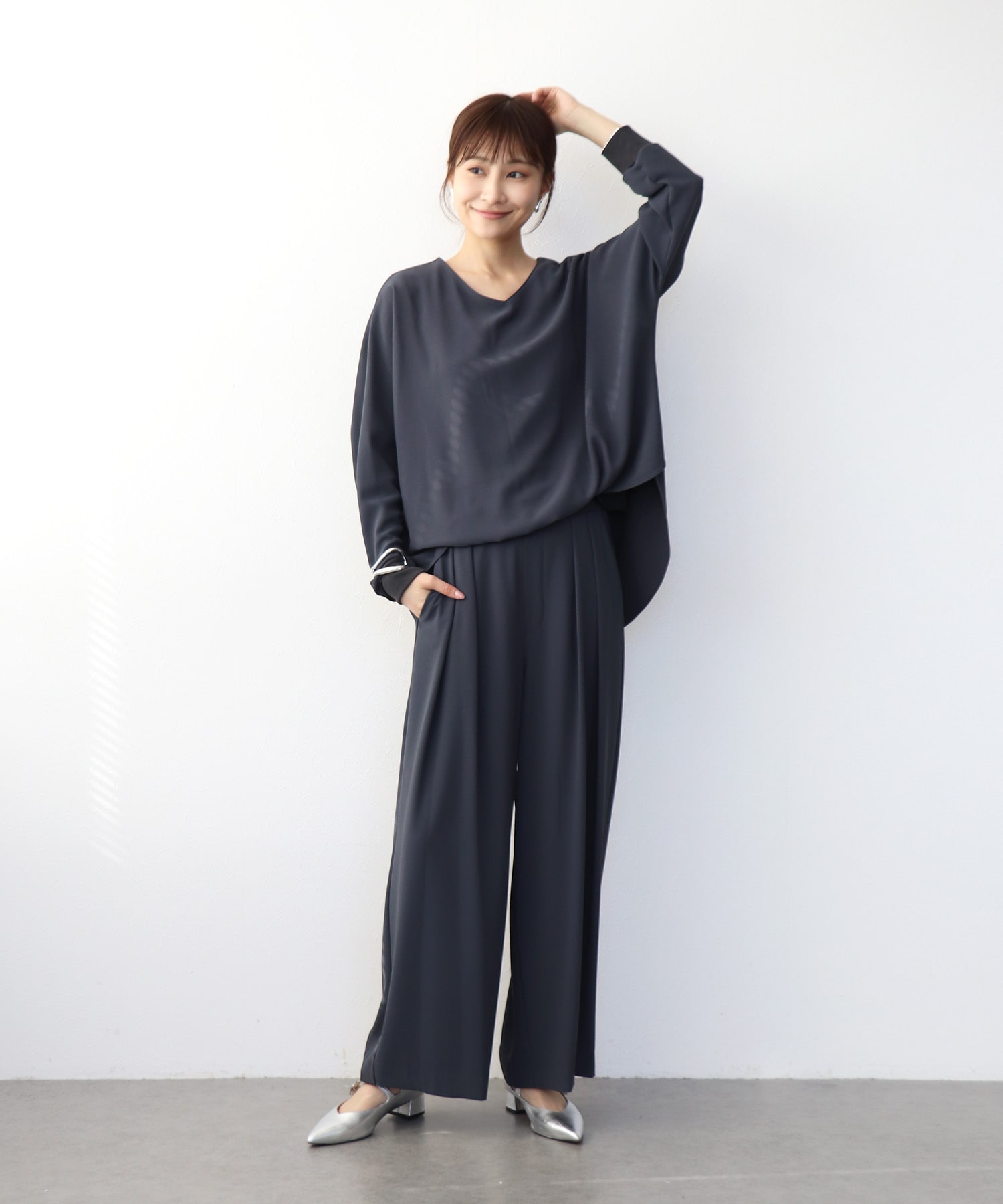 ブラウジング袖リブブラウス