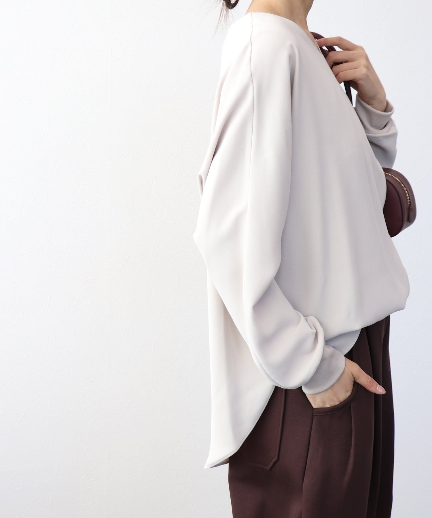 ブラウジング袖リブブラウス