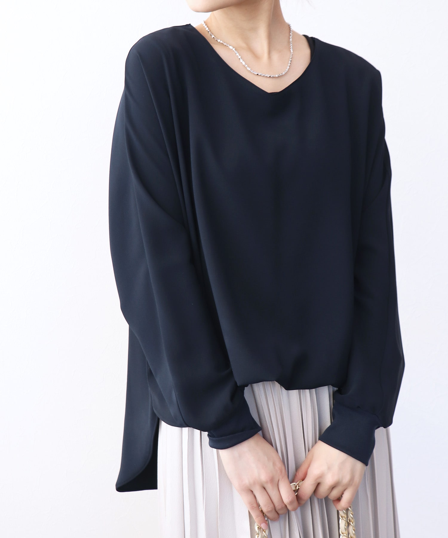 《一部予約》ブラウジング袖リブブラウス