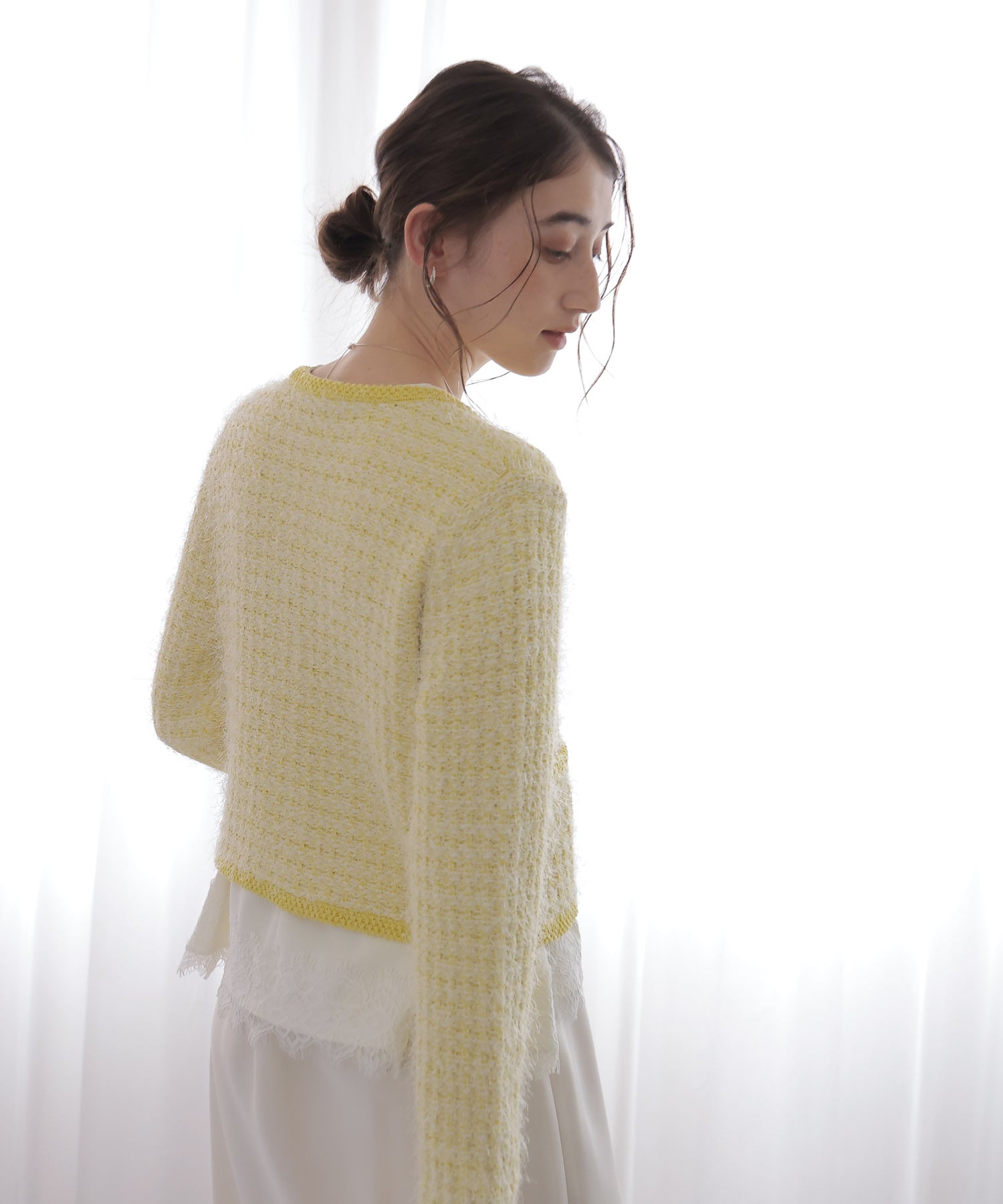 ヘムフレアーブラウス