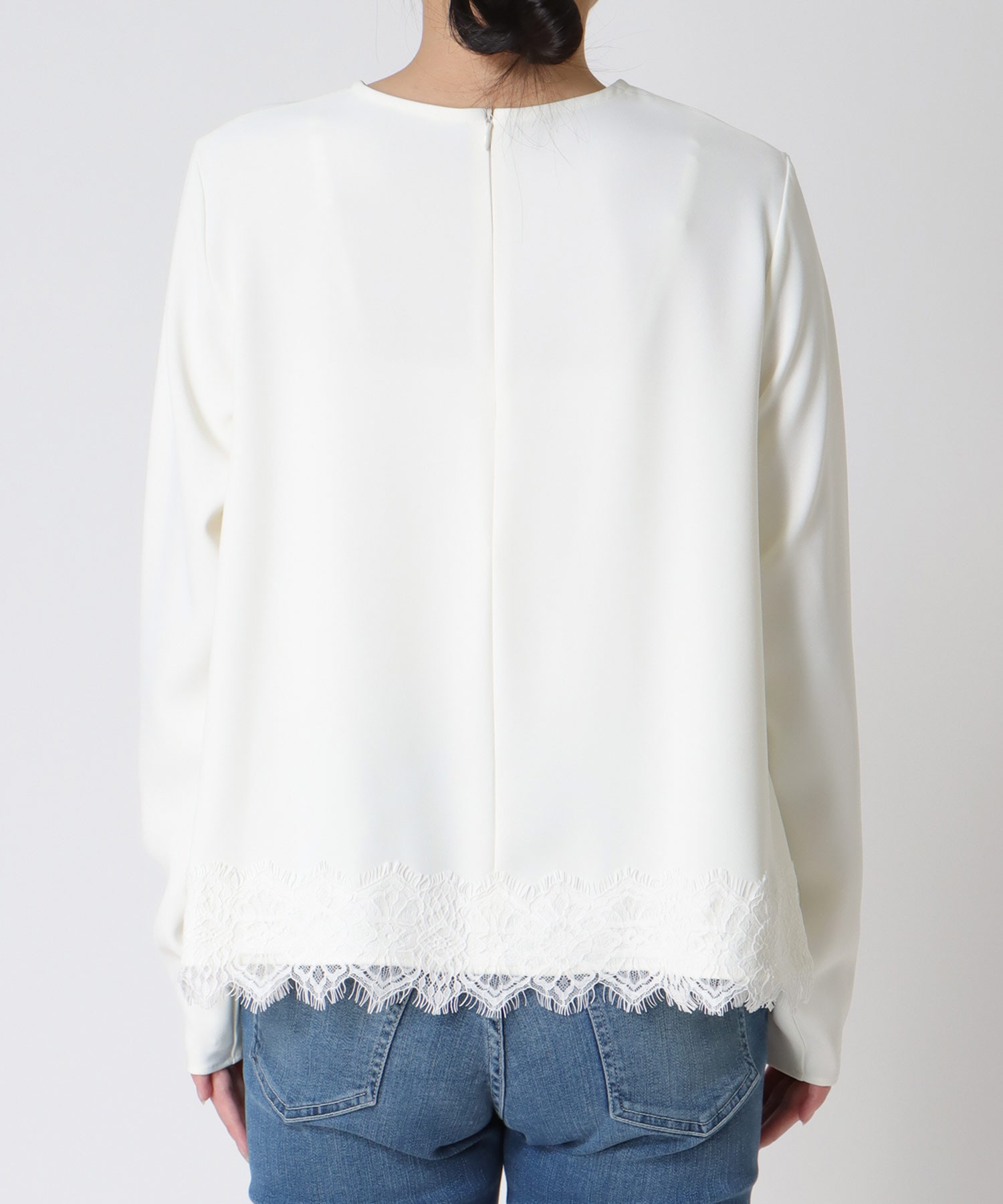 ヘムフレアーブラウス