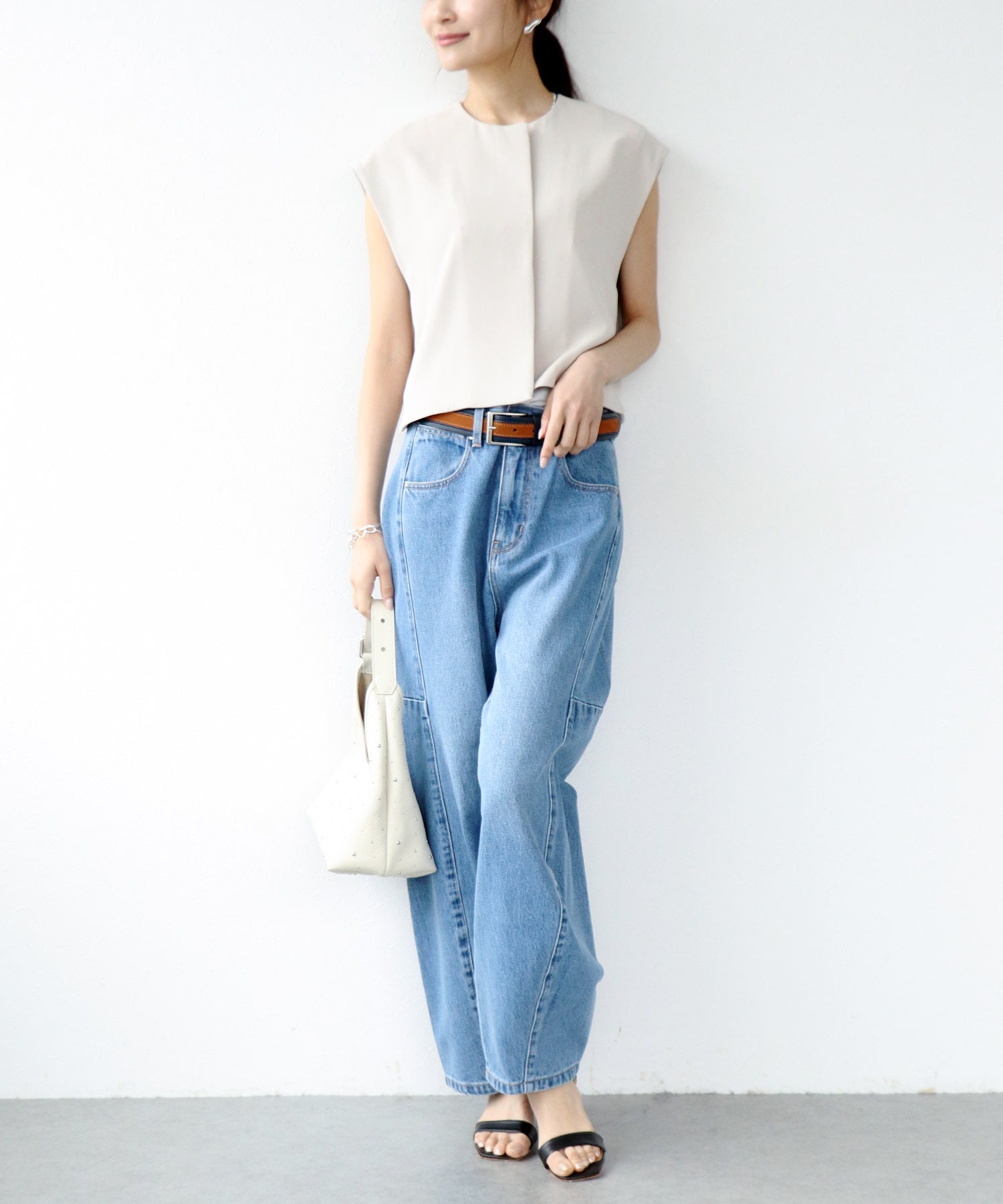 ノーカラーショートベスト