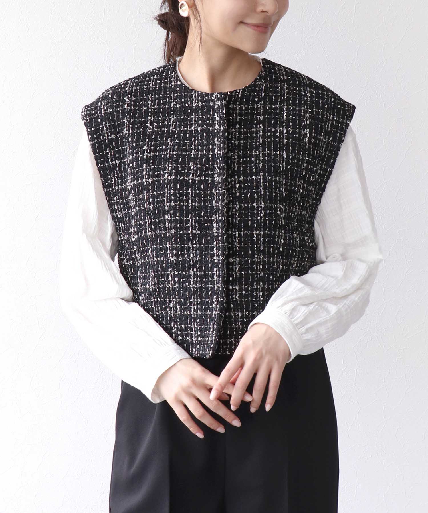 ノーカラーツイードショートベスト