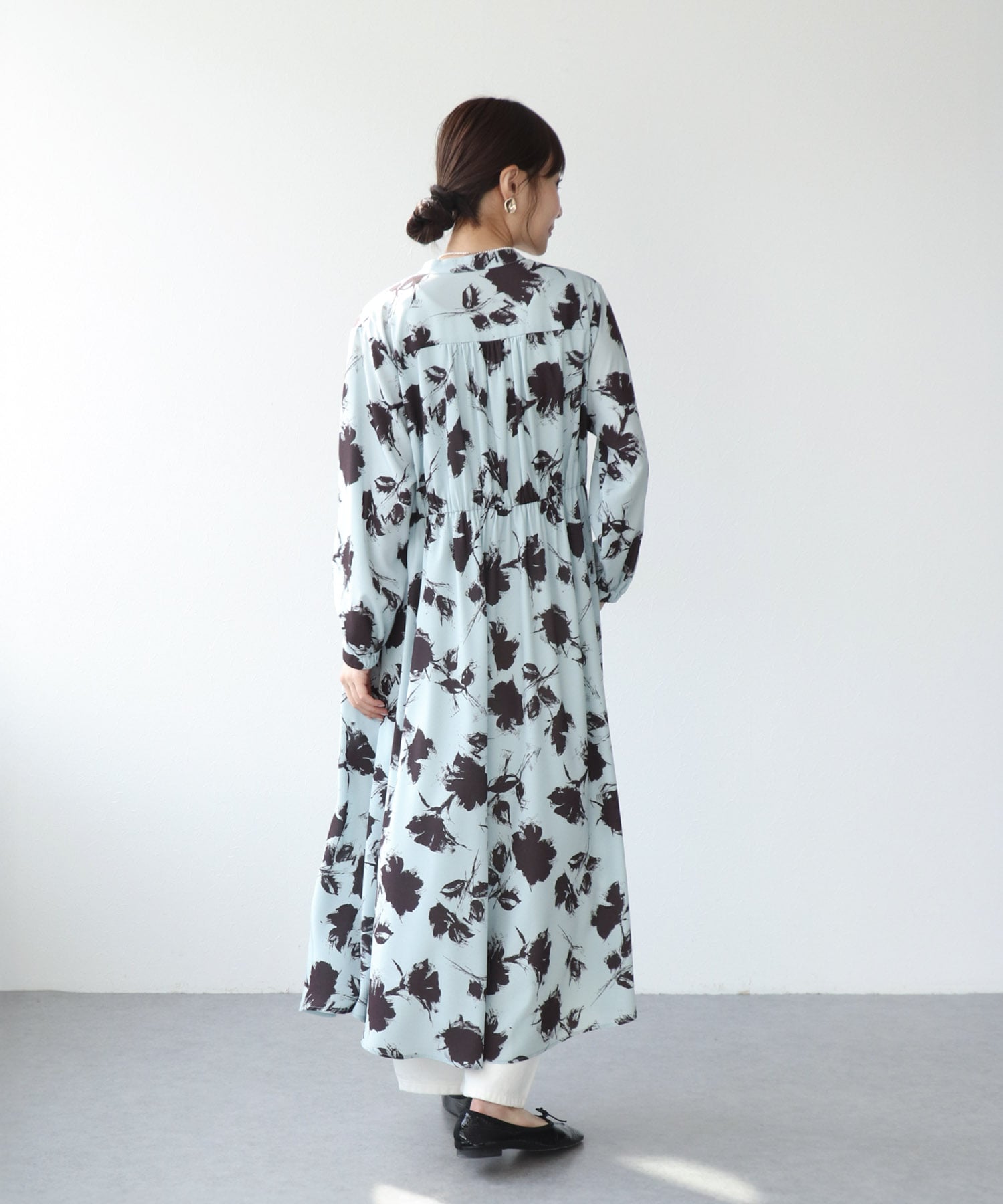 単色プリント長袖ワンピース