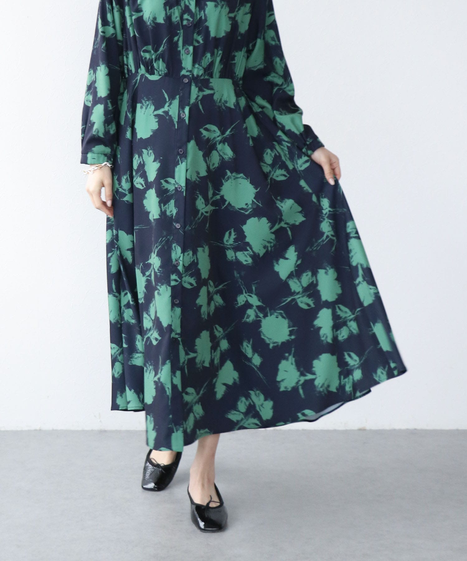 単色プリント長袖ワンピース