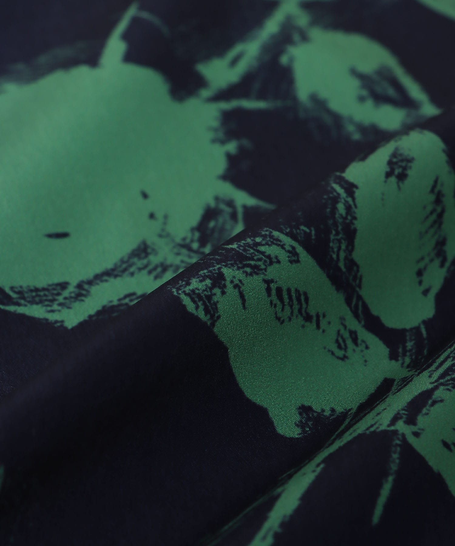 単色プリント長袖ワンピース