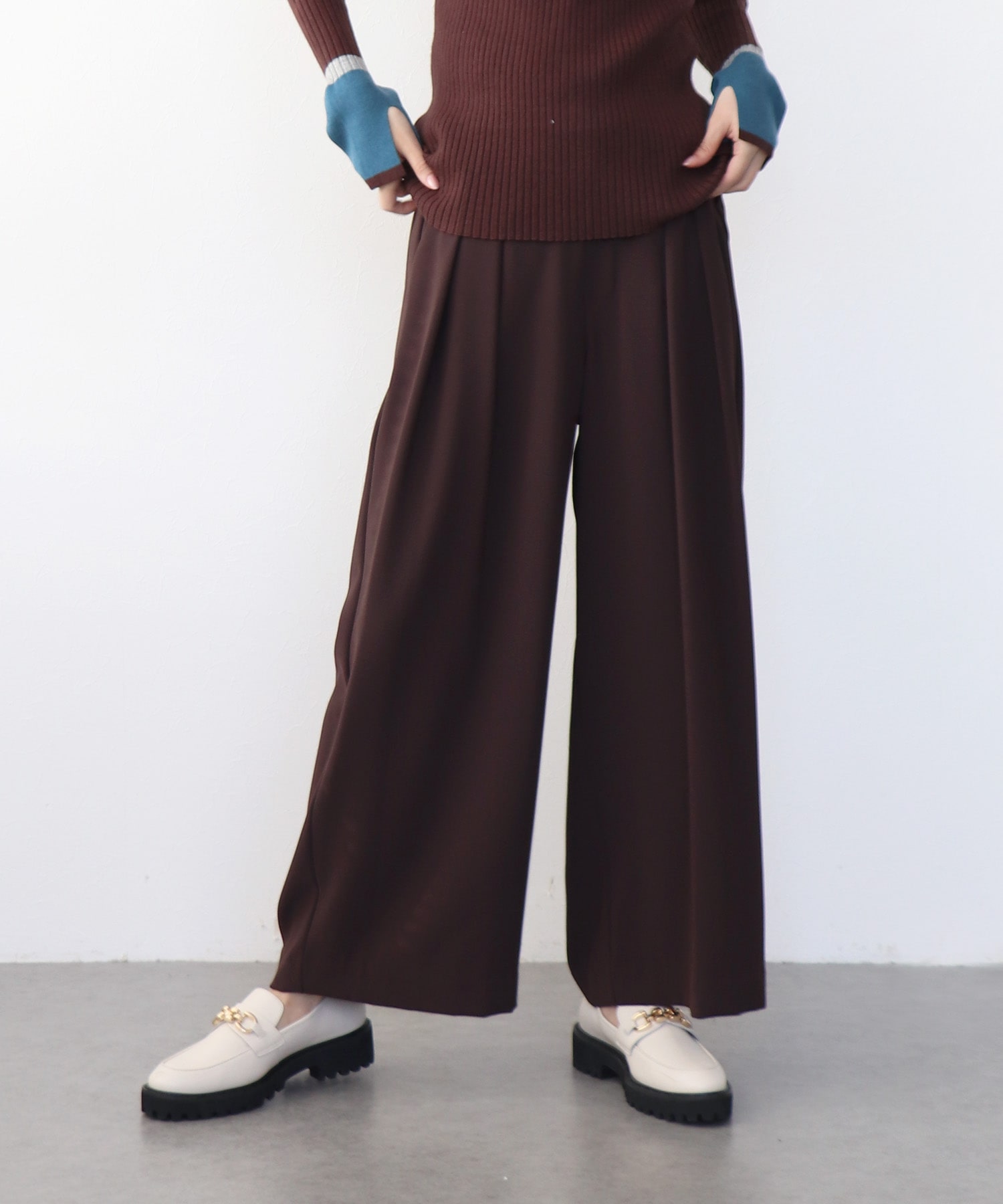 ２タックワイドパンツ