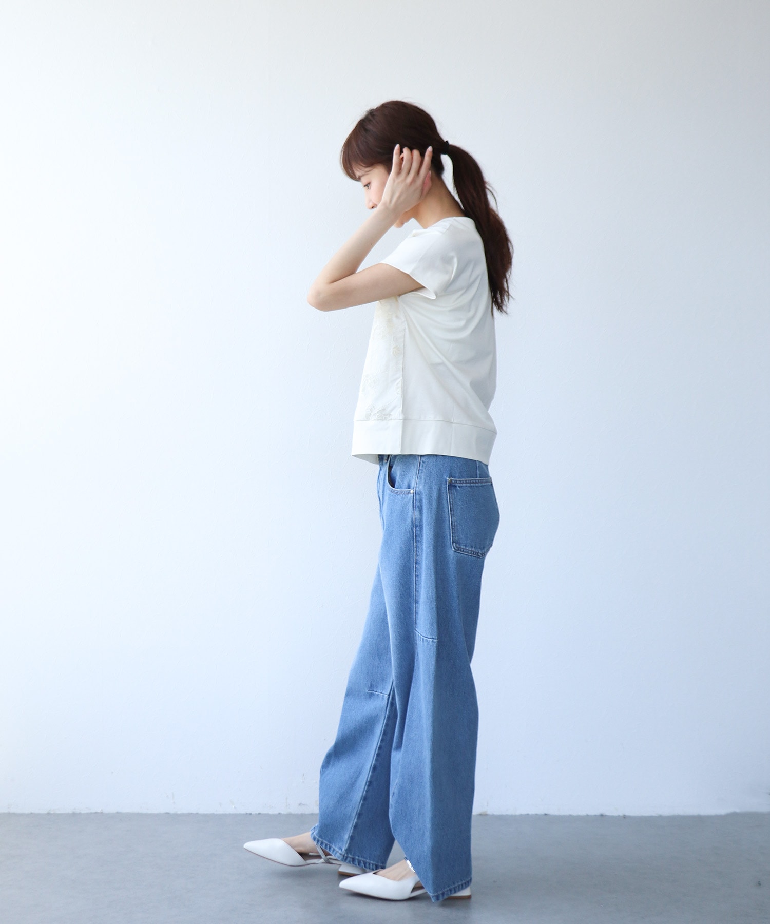 刺繍レースブラウス