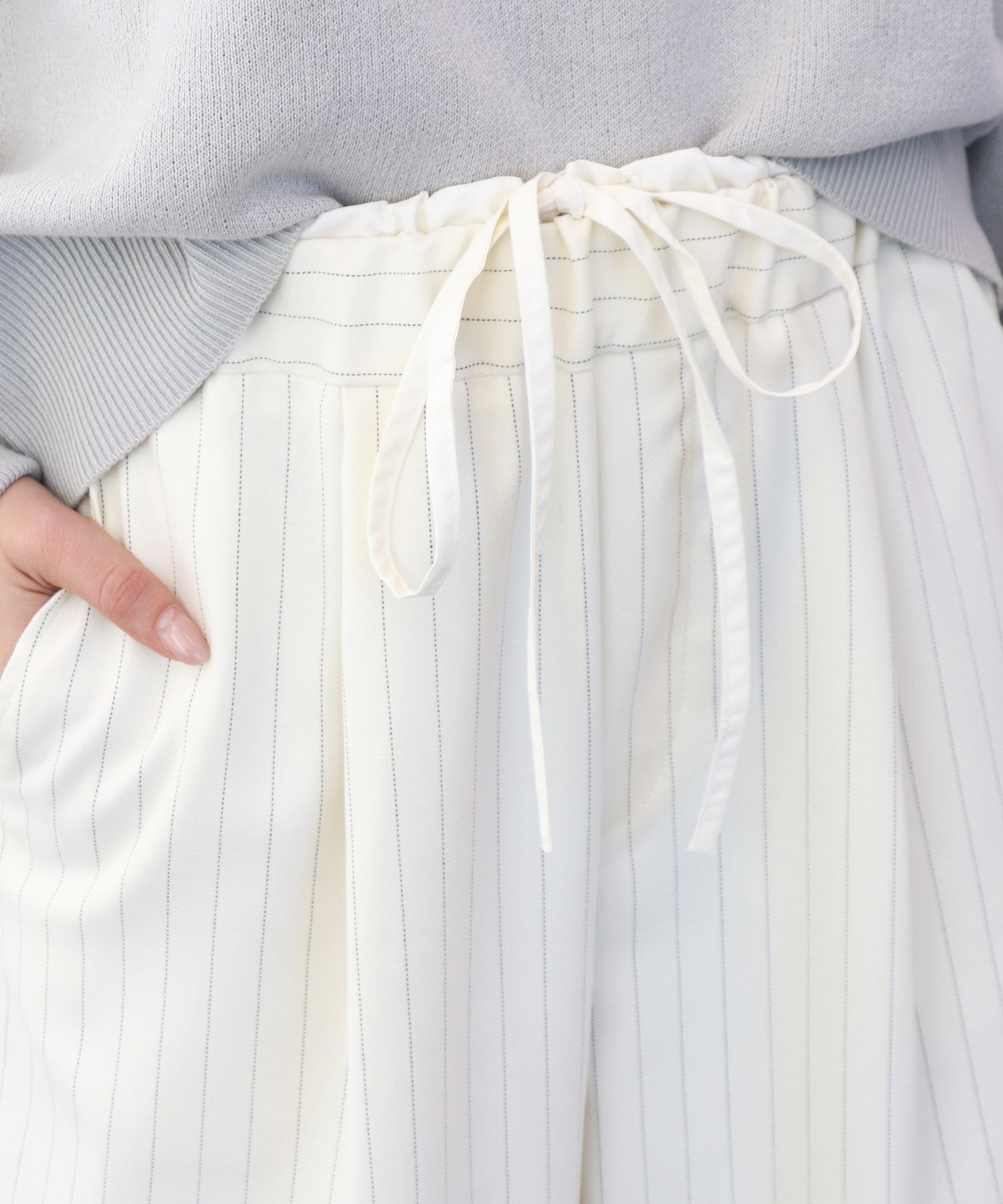 ストライプツイルワイドパンツ