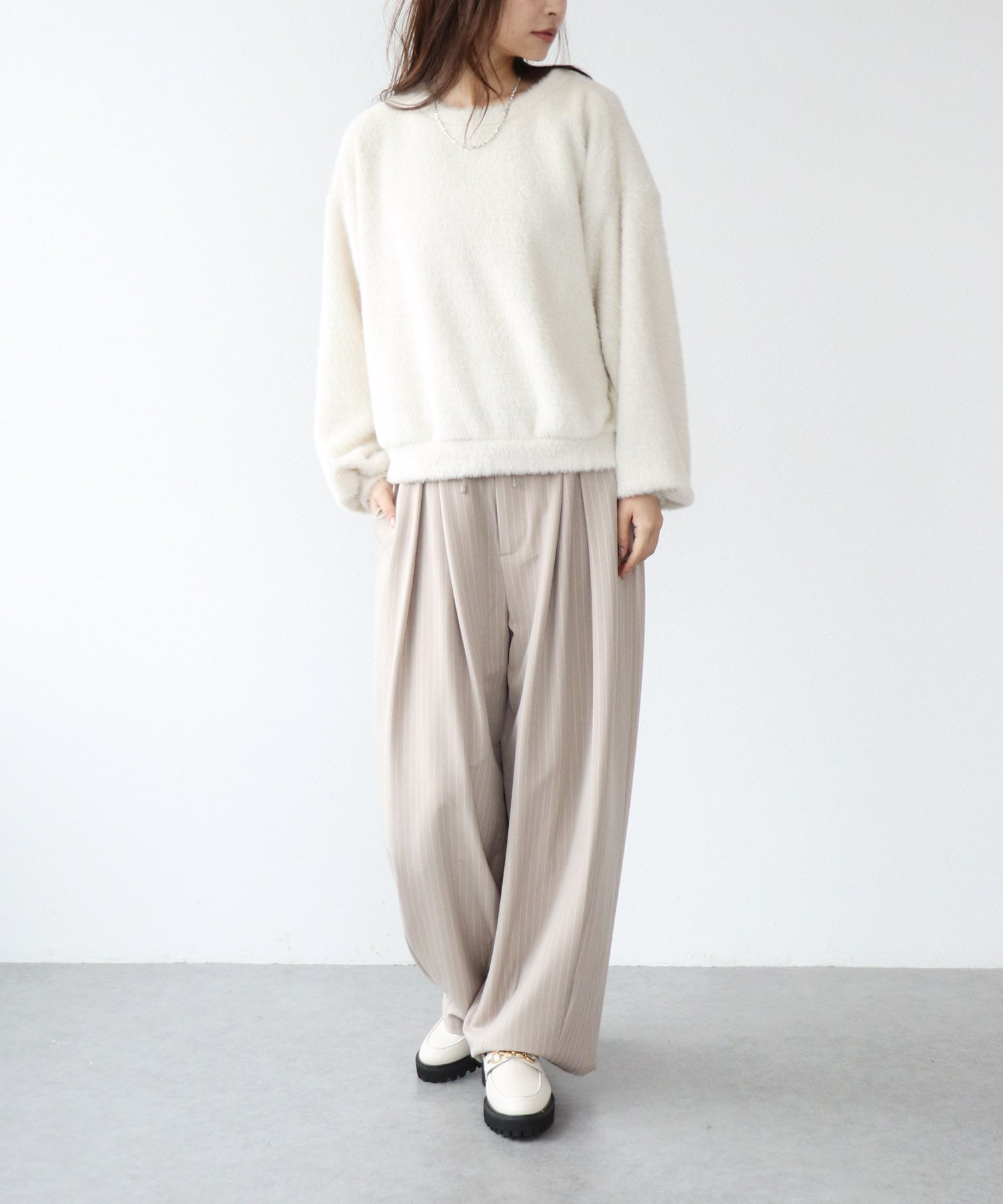 ふわふわトップス