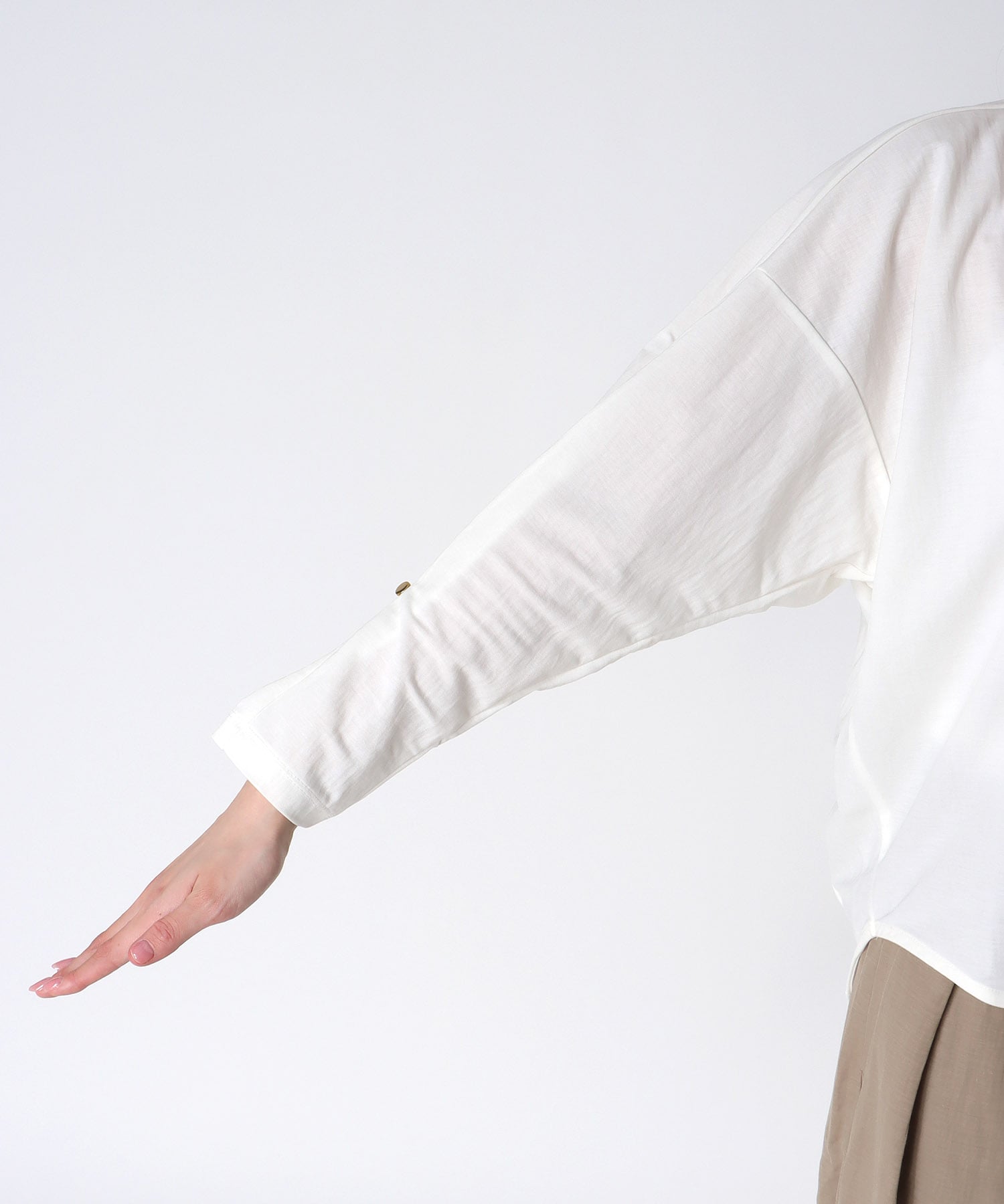 ナチュラルスムース綺麗めトップス