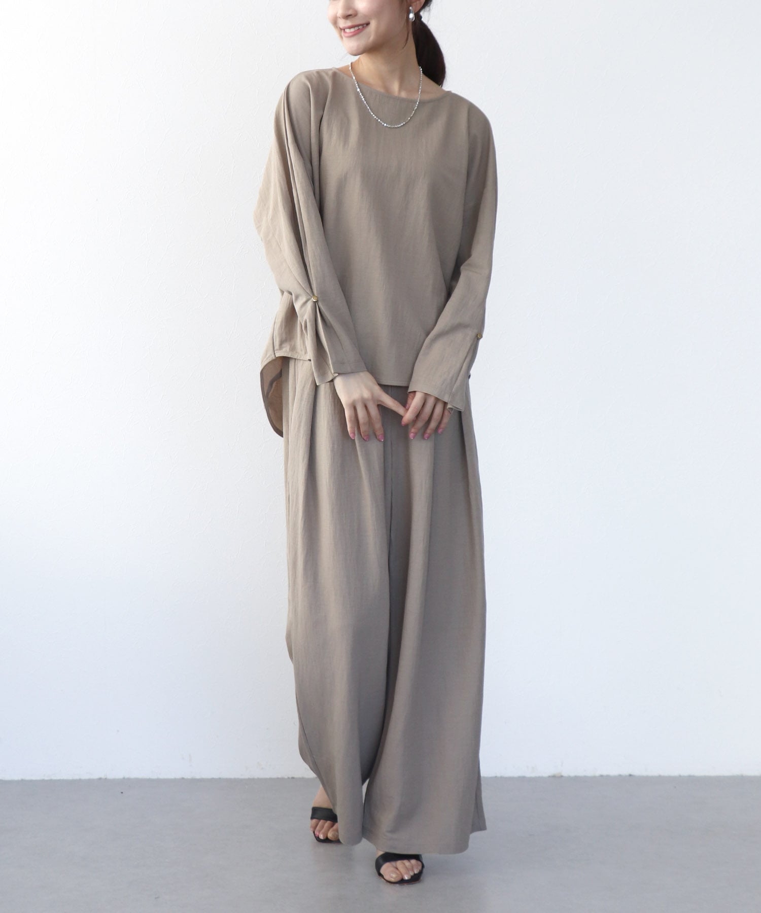 ナチュラルスムース綺麗めトップス