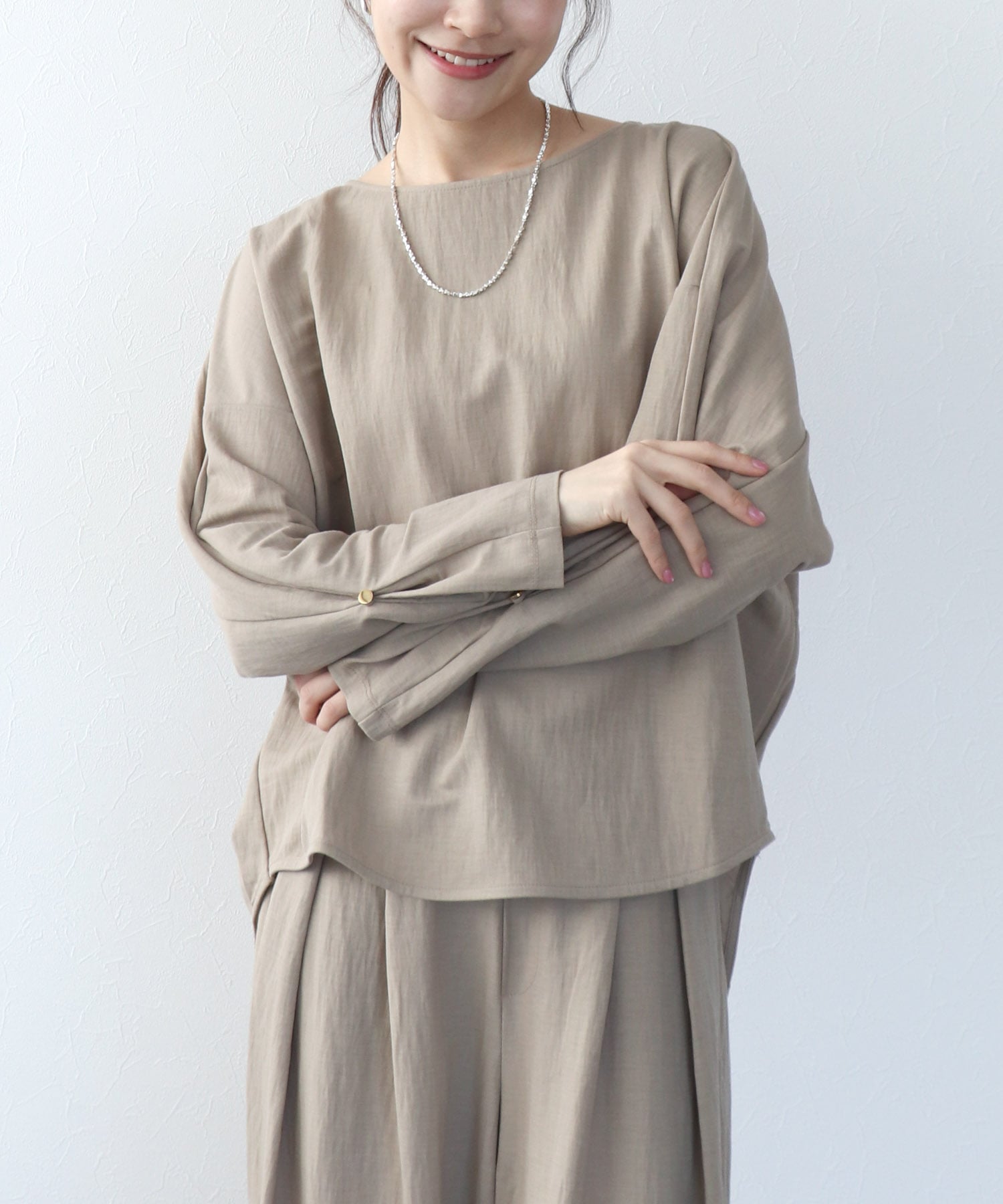 ナチュラルスムース綺麗めトップス