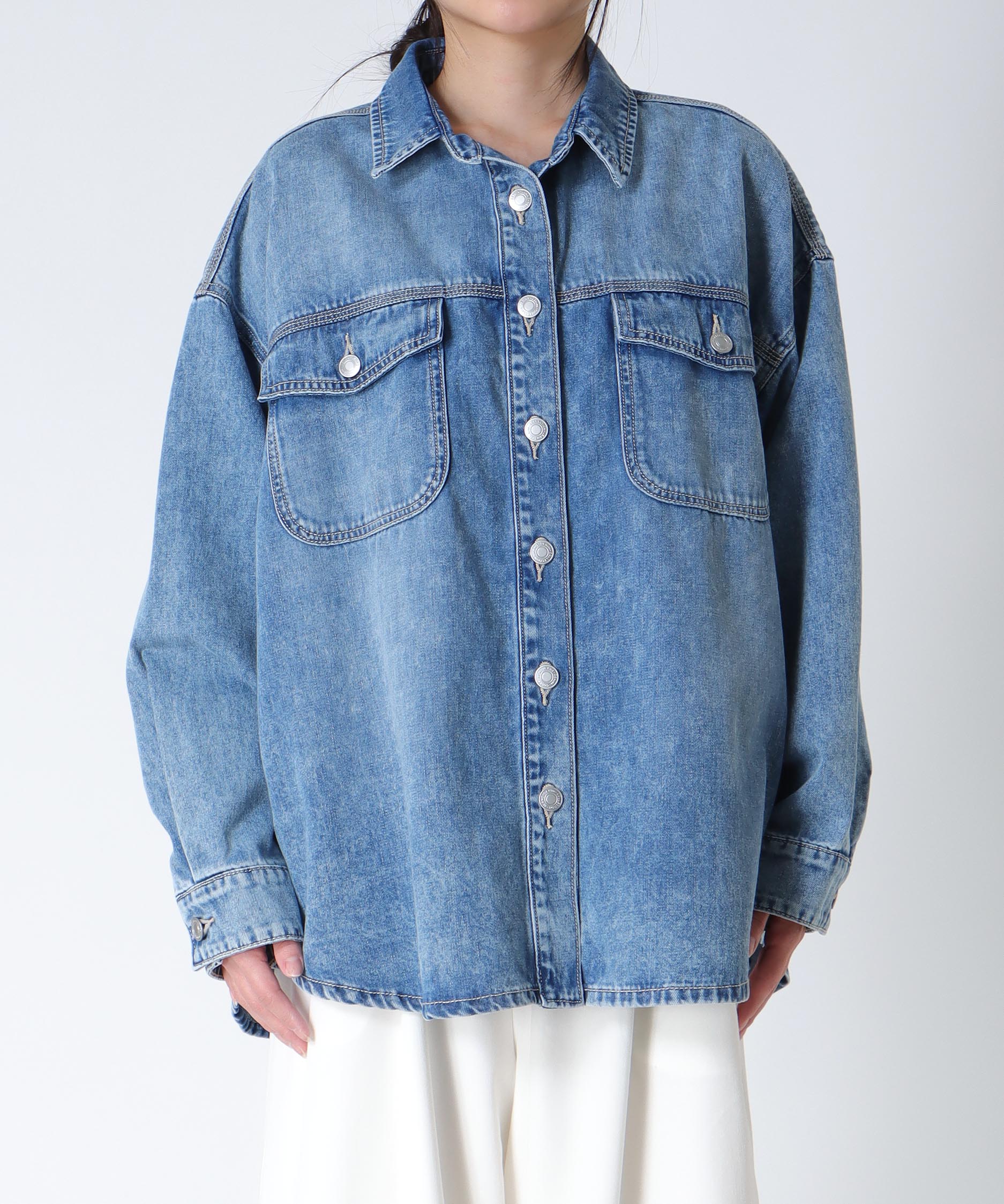 デニムシャツ