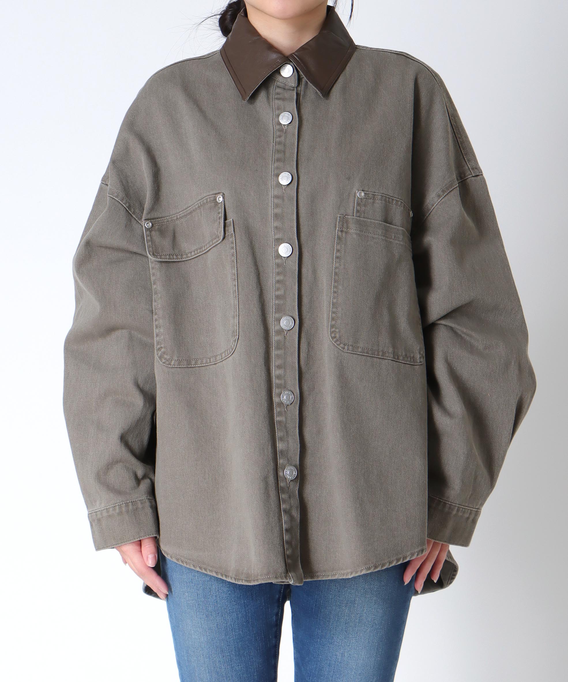 フェイクレザー衿シャツジャケット