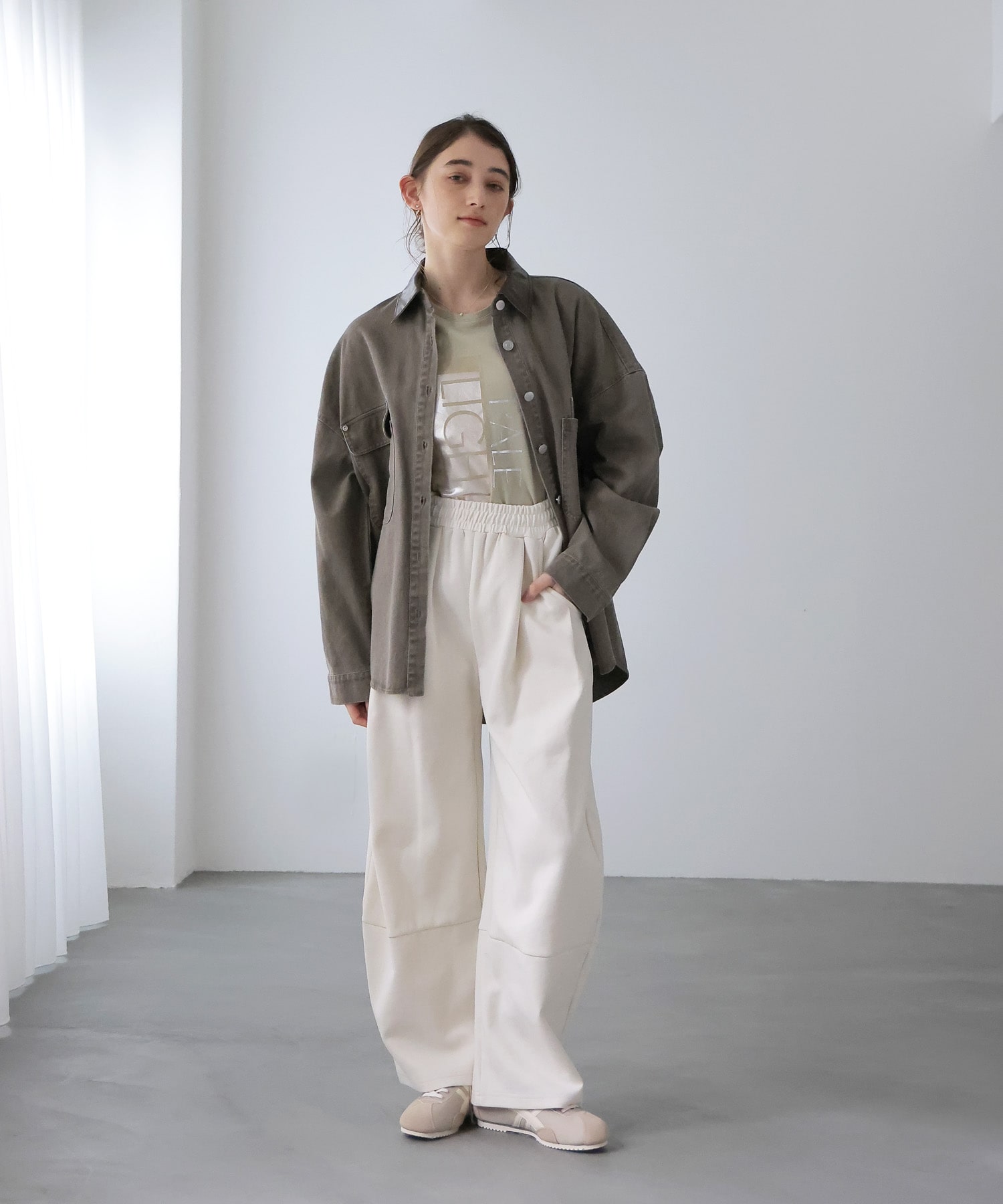 フェイクレザー衿シャツジャケット