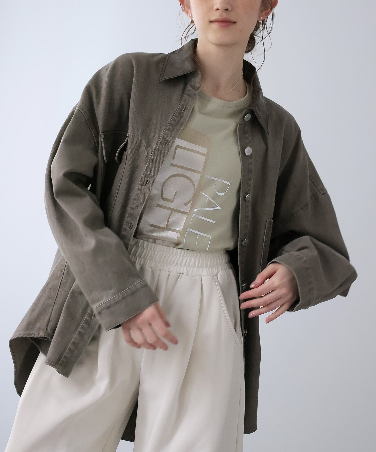 フェイクレザー衿シャツジャケット