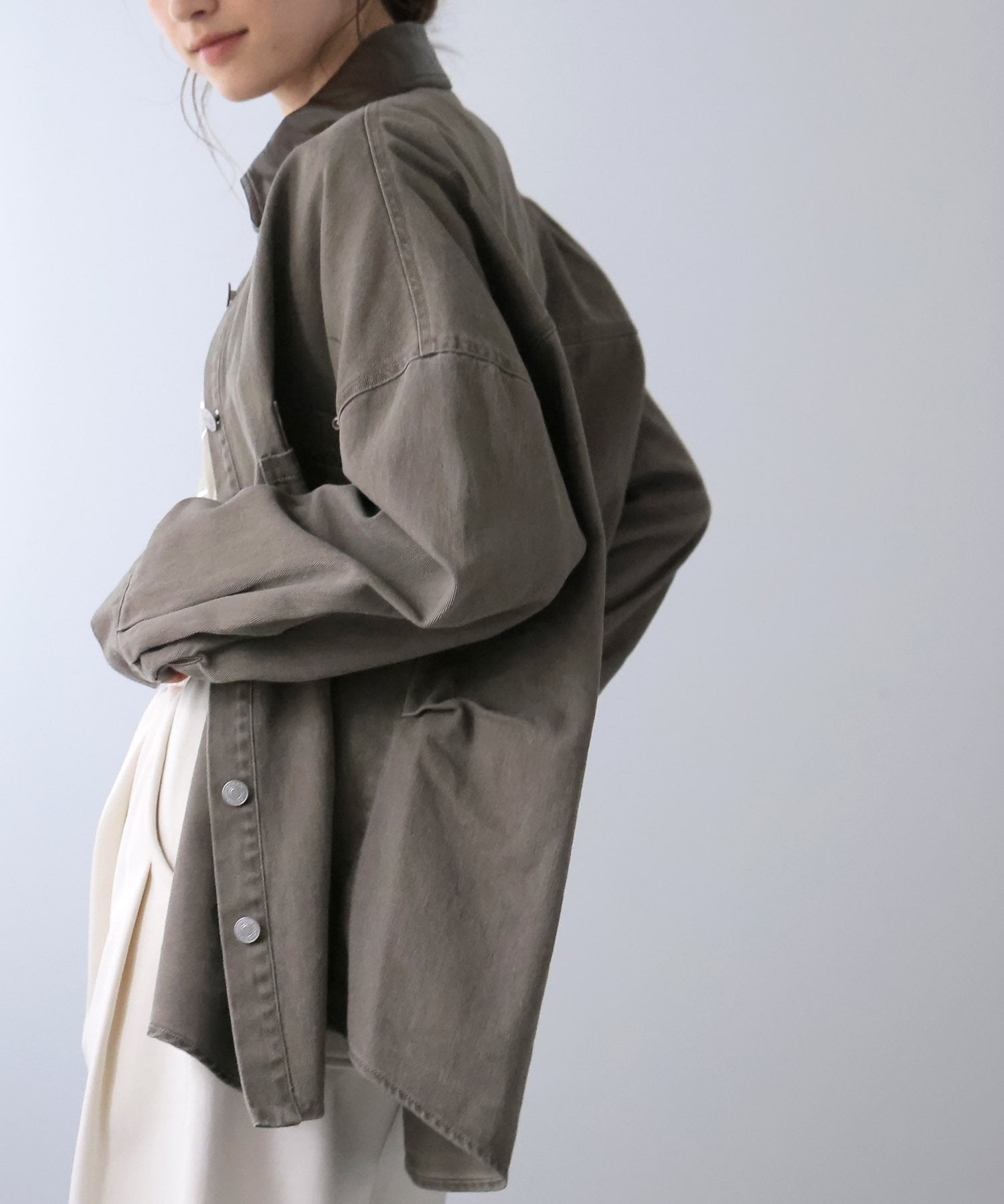 フェイクレザー衿シャツジャケット