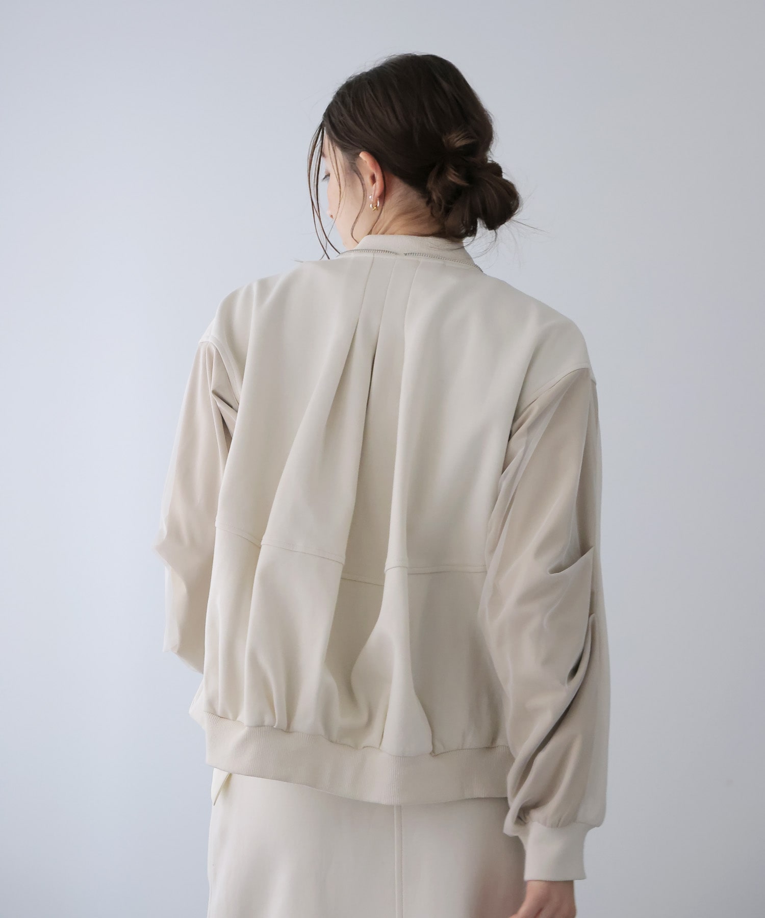 ポンチ袖チュールタックブルゾン