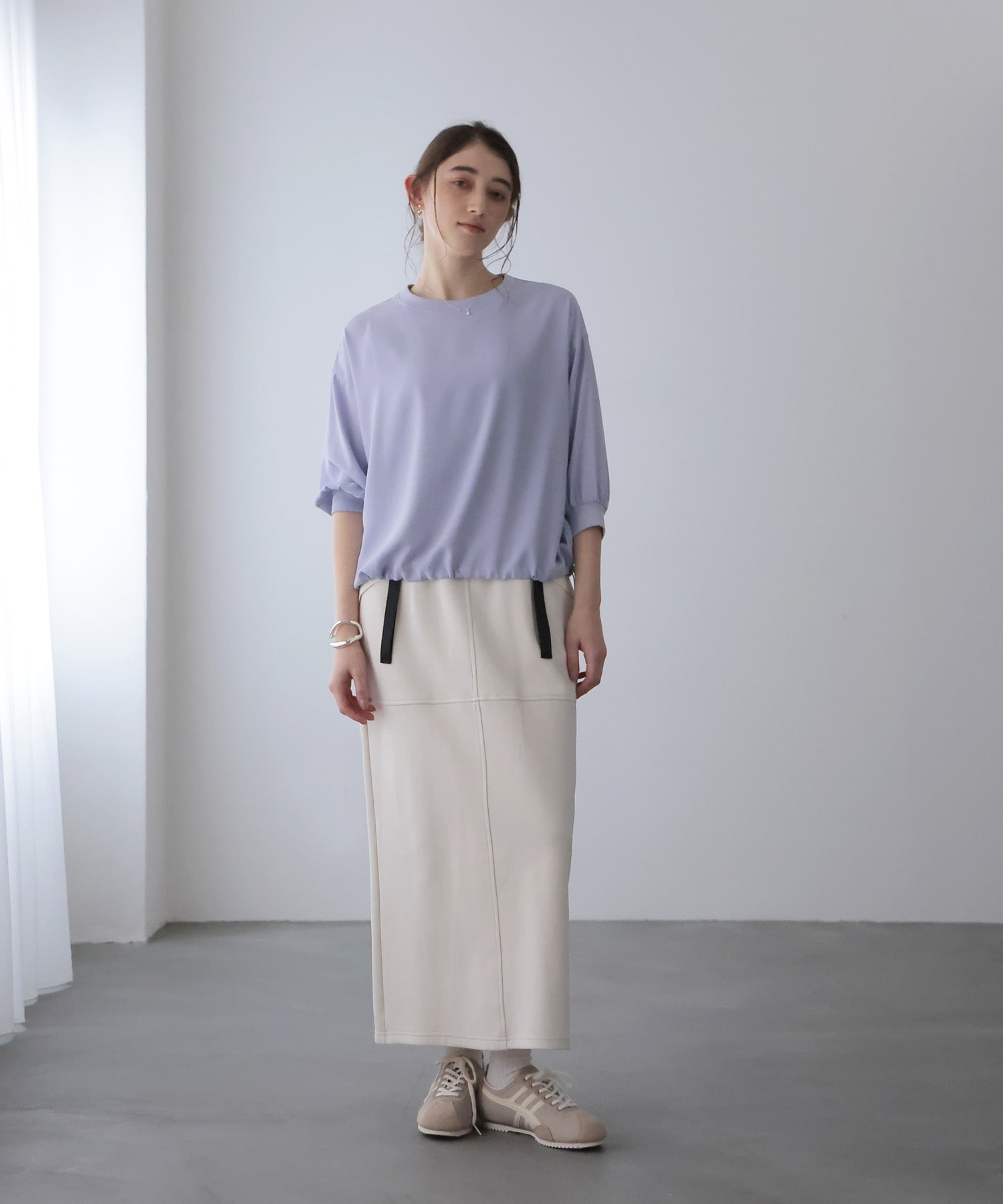 ポンチバックフレアスカート