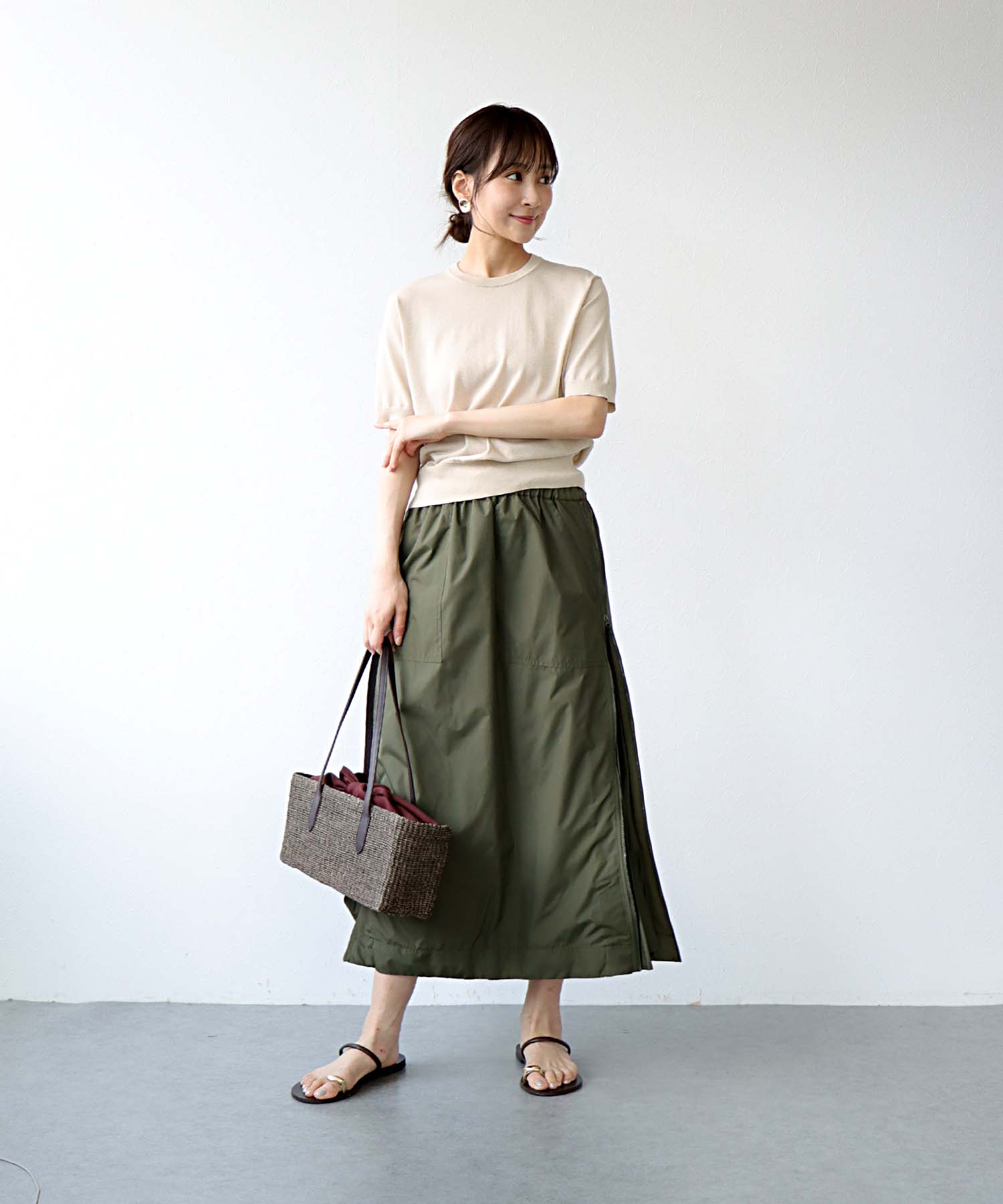 サイドファスナープリーツスカート