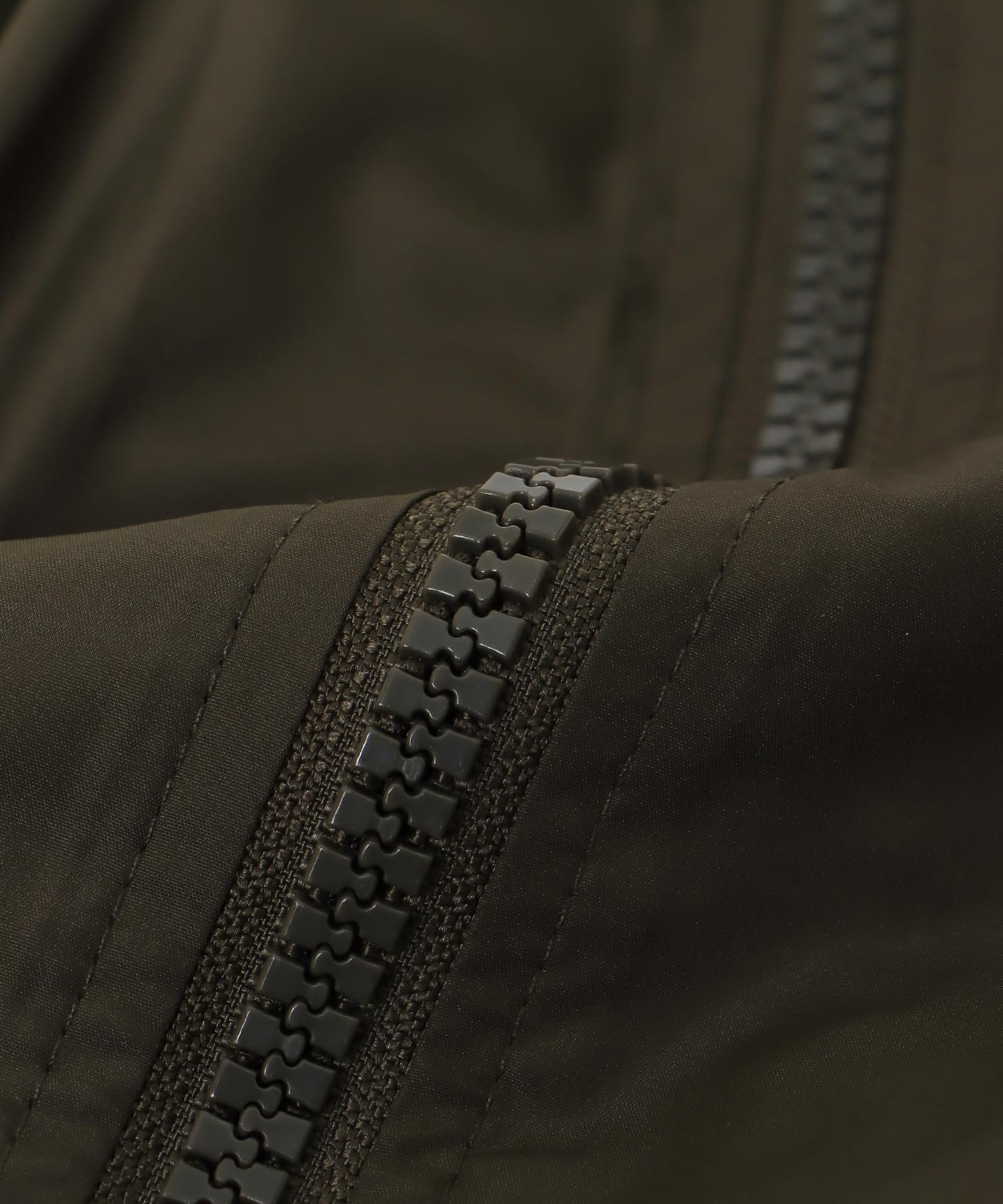 サイドファスナープリーツスカート