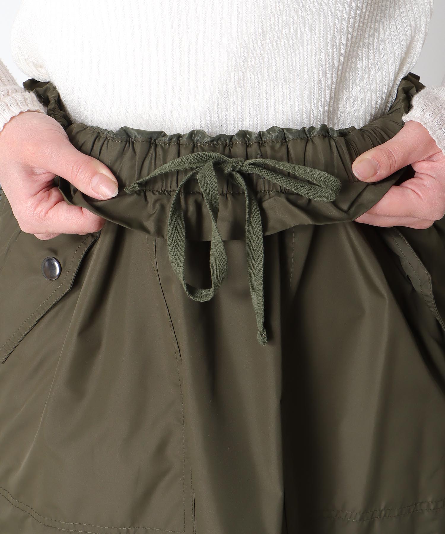 サイドファスナープリーツスカート