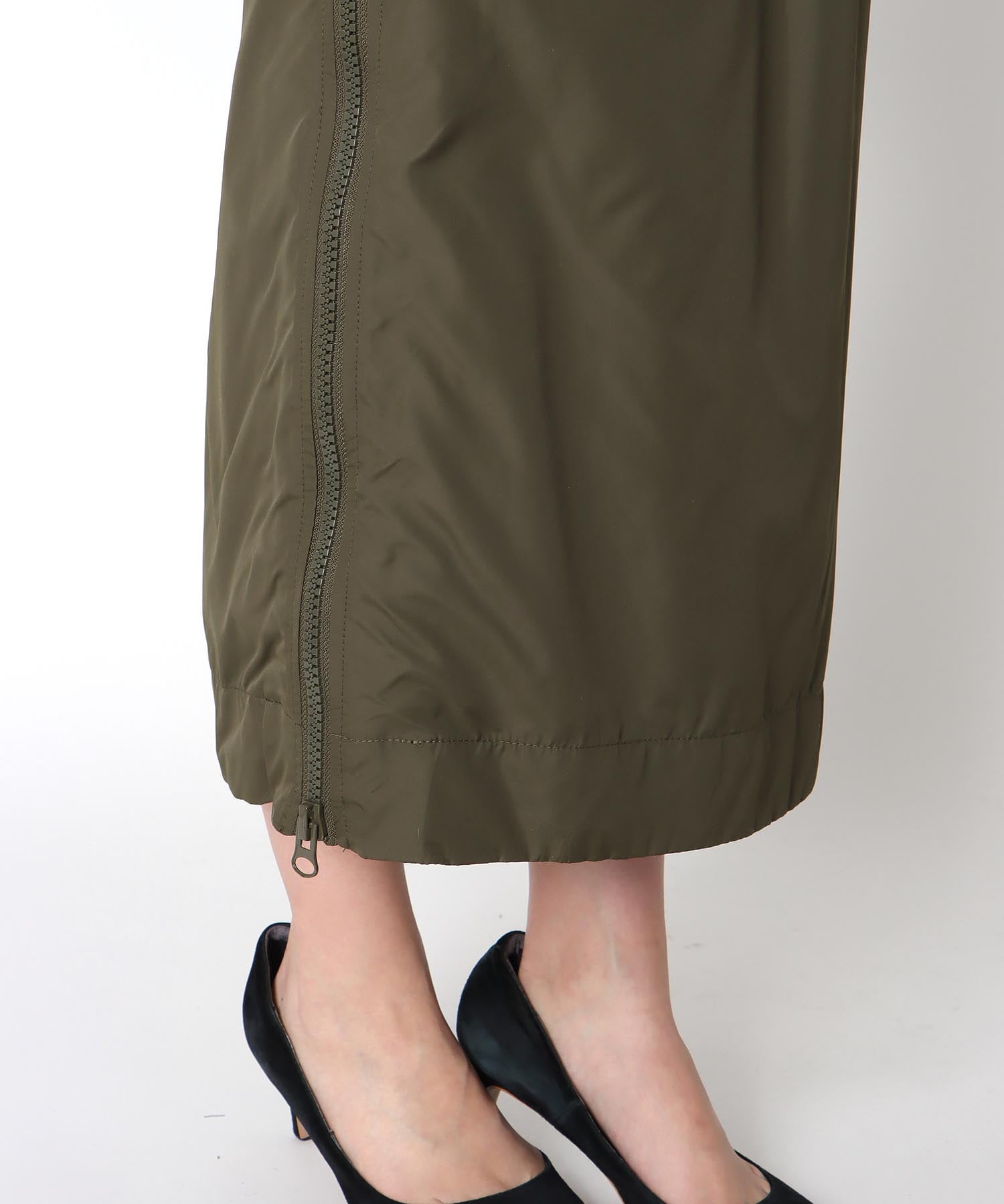 サイドファスナープリーツスカート