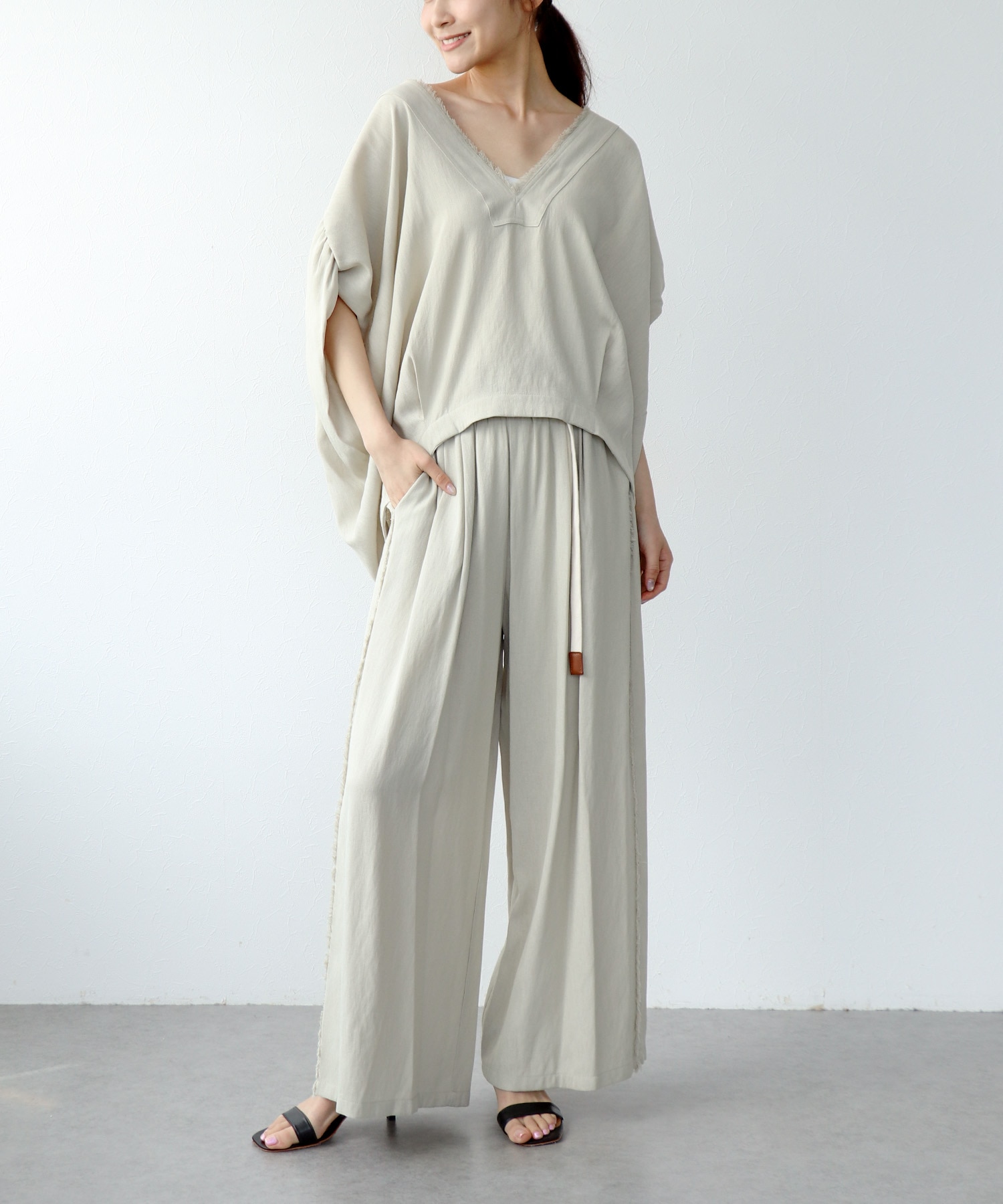 サイドフリンジベルト付パンツ