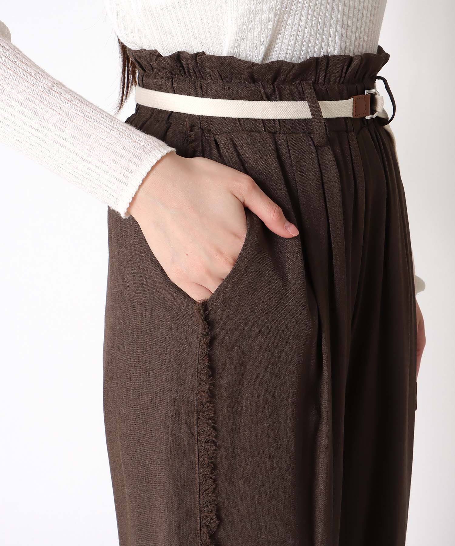 サイドフリンジベルト付パンツ