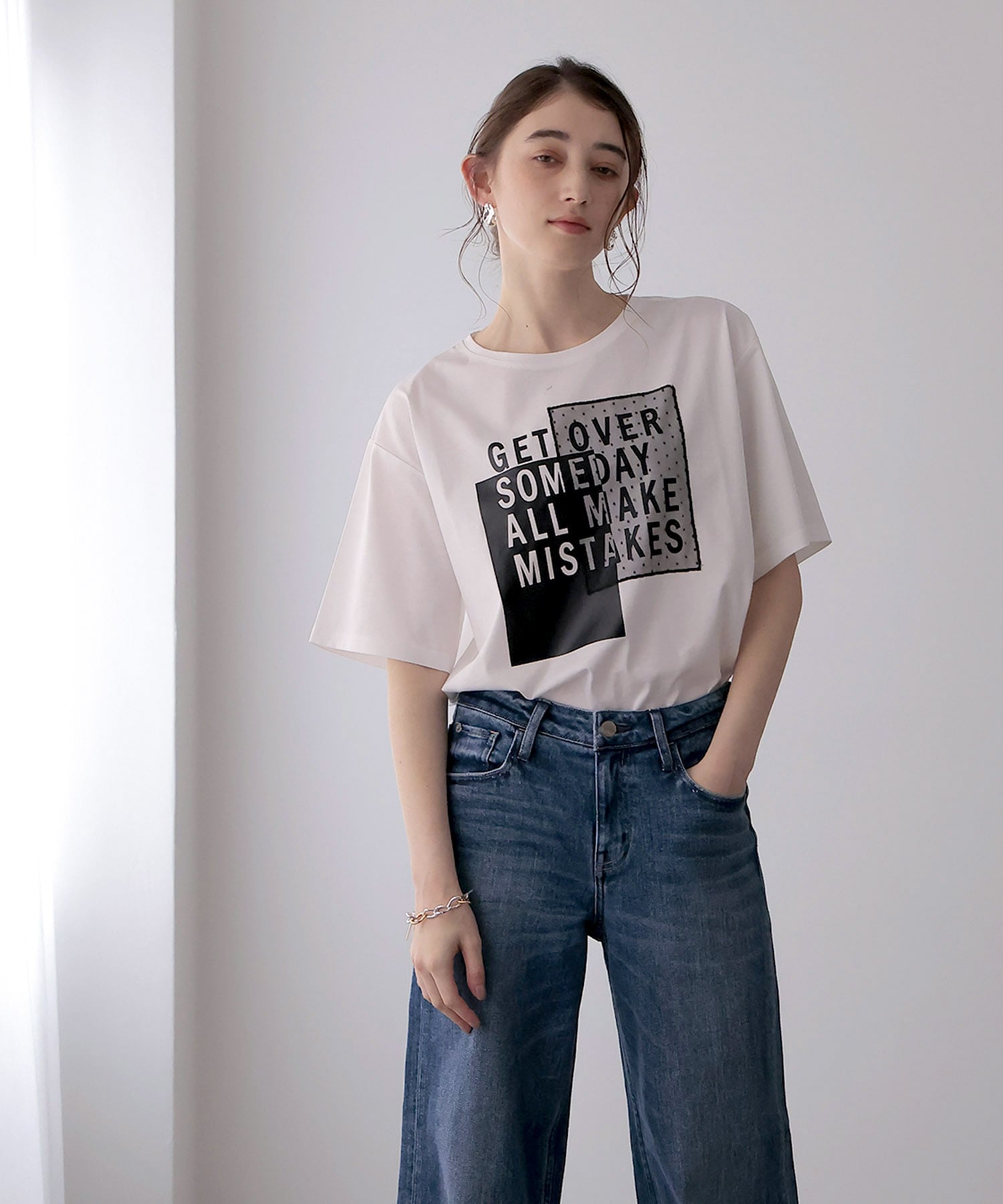 サイドファスナーロゴTシャツ