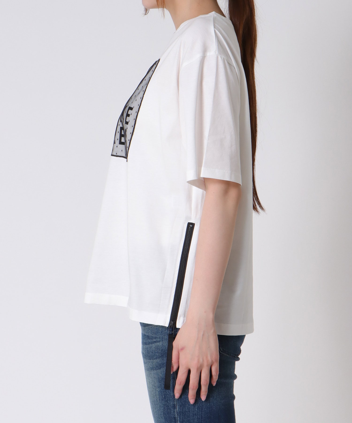 サイドファスナーロゴTシャツ