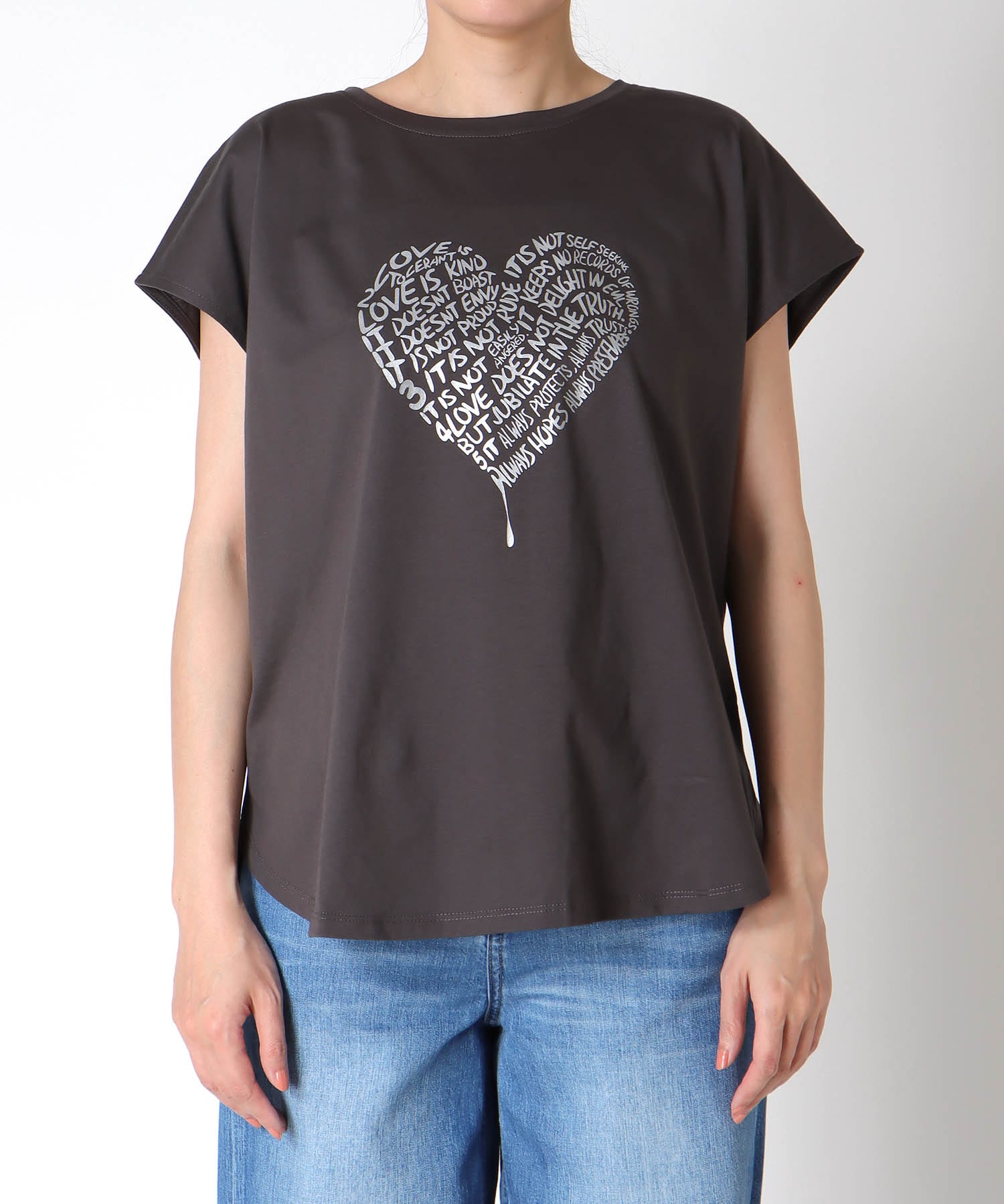 ハートロゴTシャツ