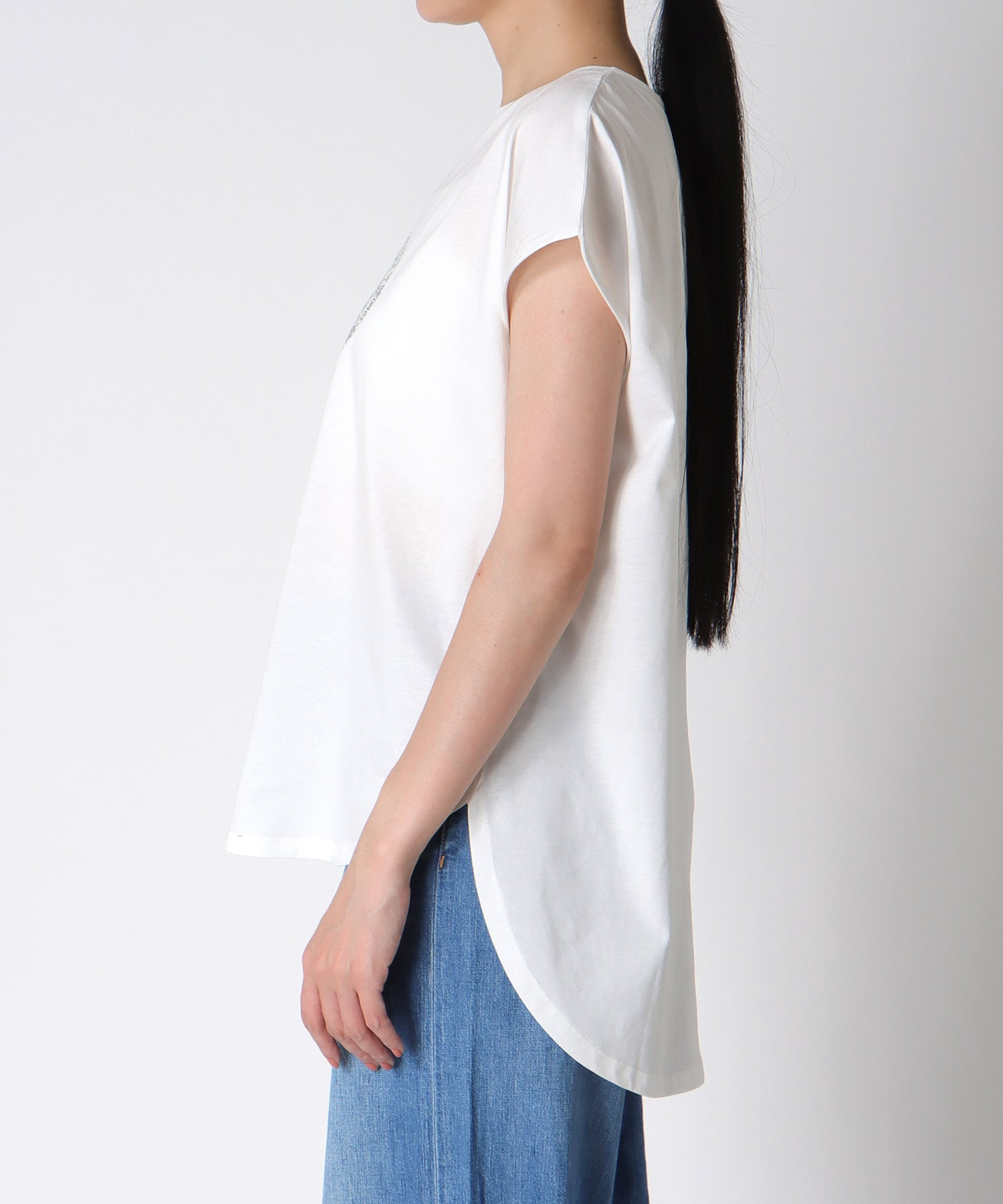 ハートロゴTシャツ