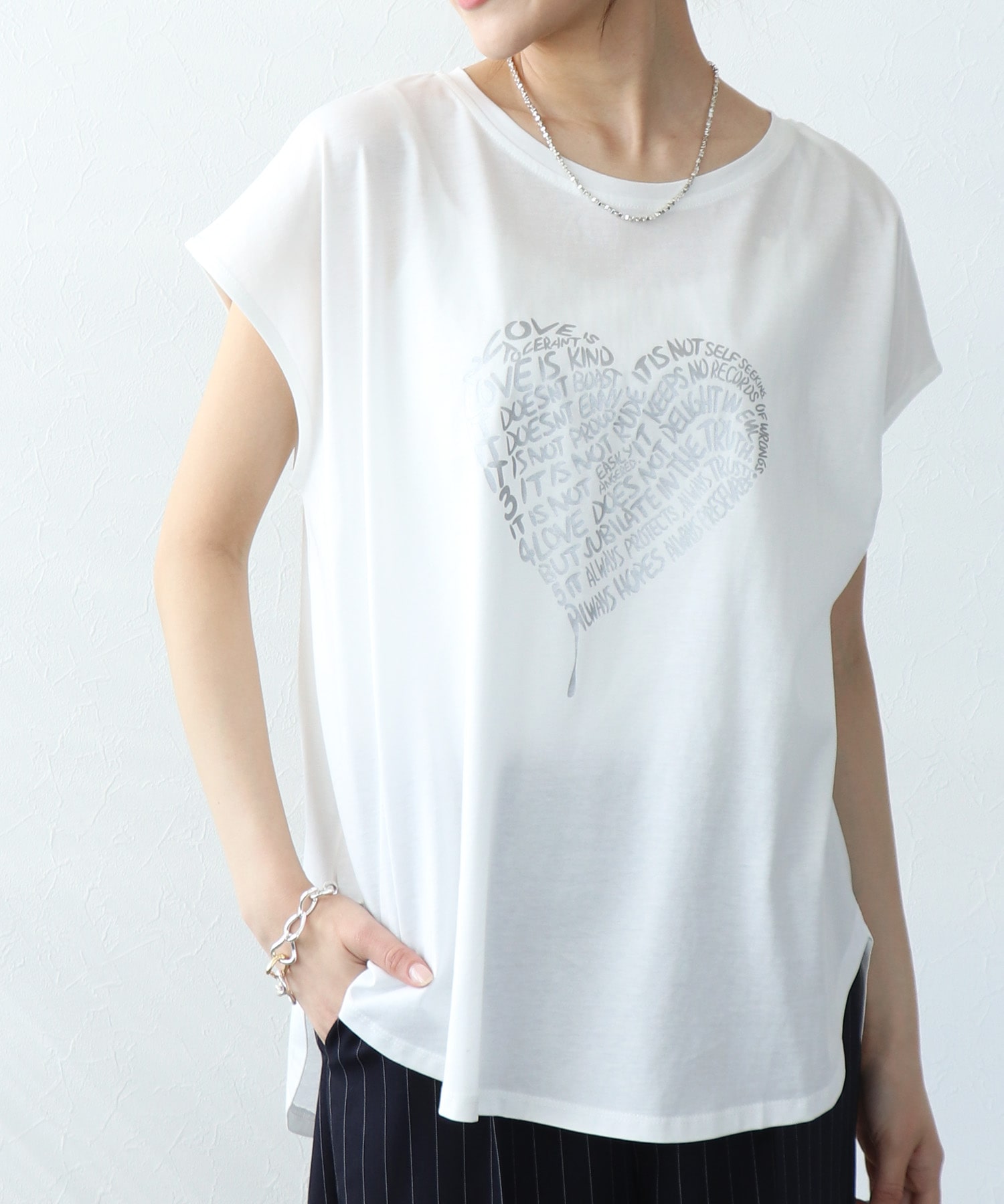 ハートロゴTシャツ