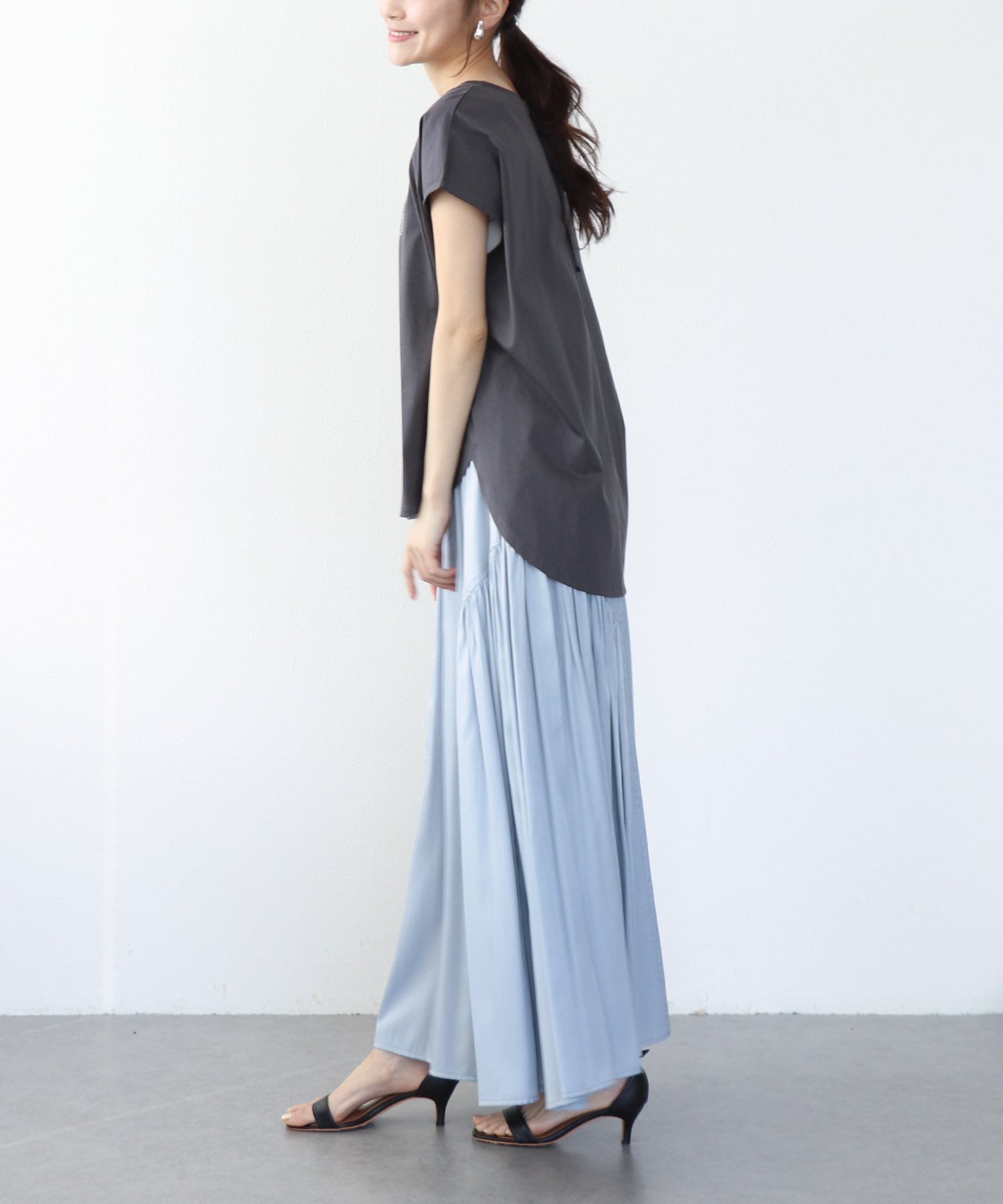 ハートロゴTシャツ