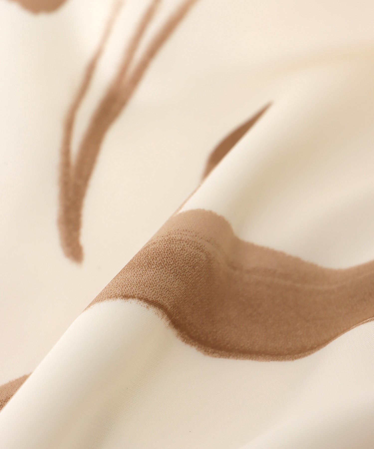 サテンプリントパンツ