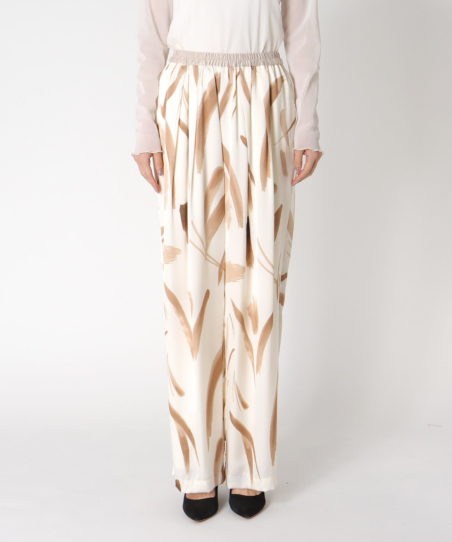 サテンプリントパンツ