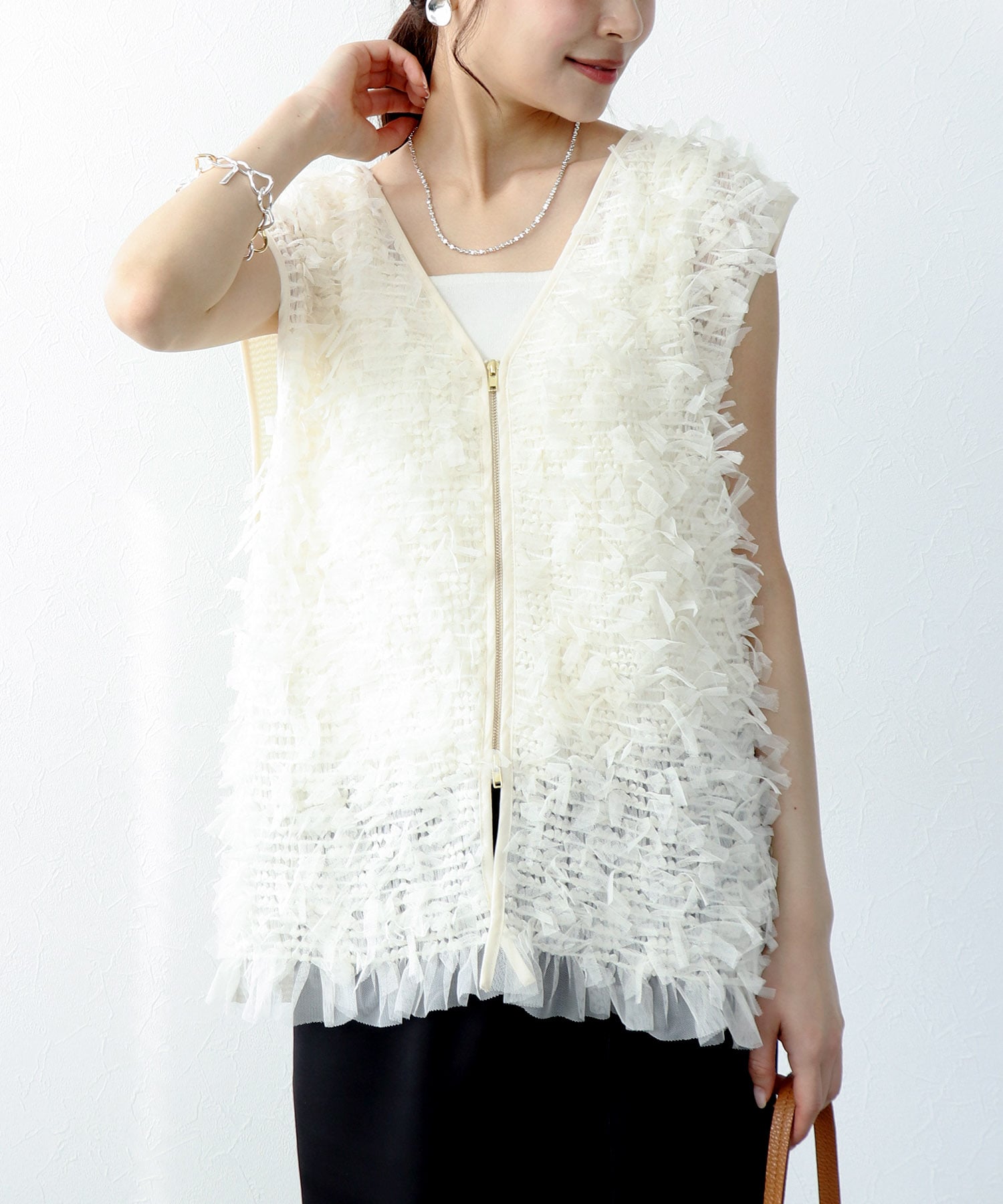 チュールレースベスト