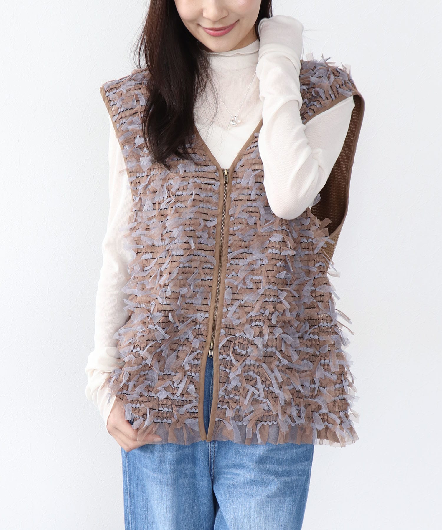 チュールレースベスト