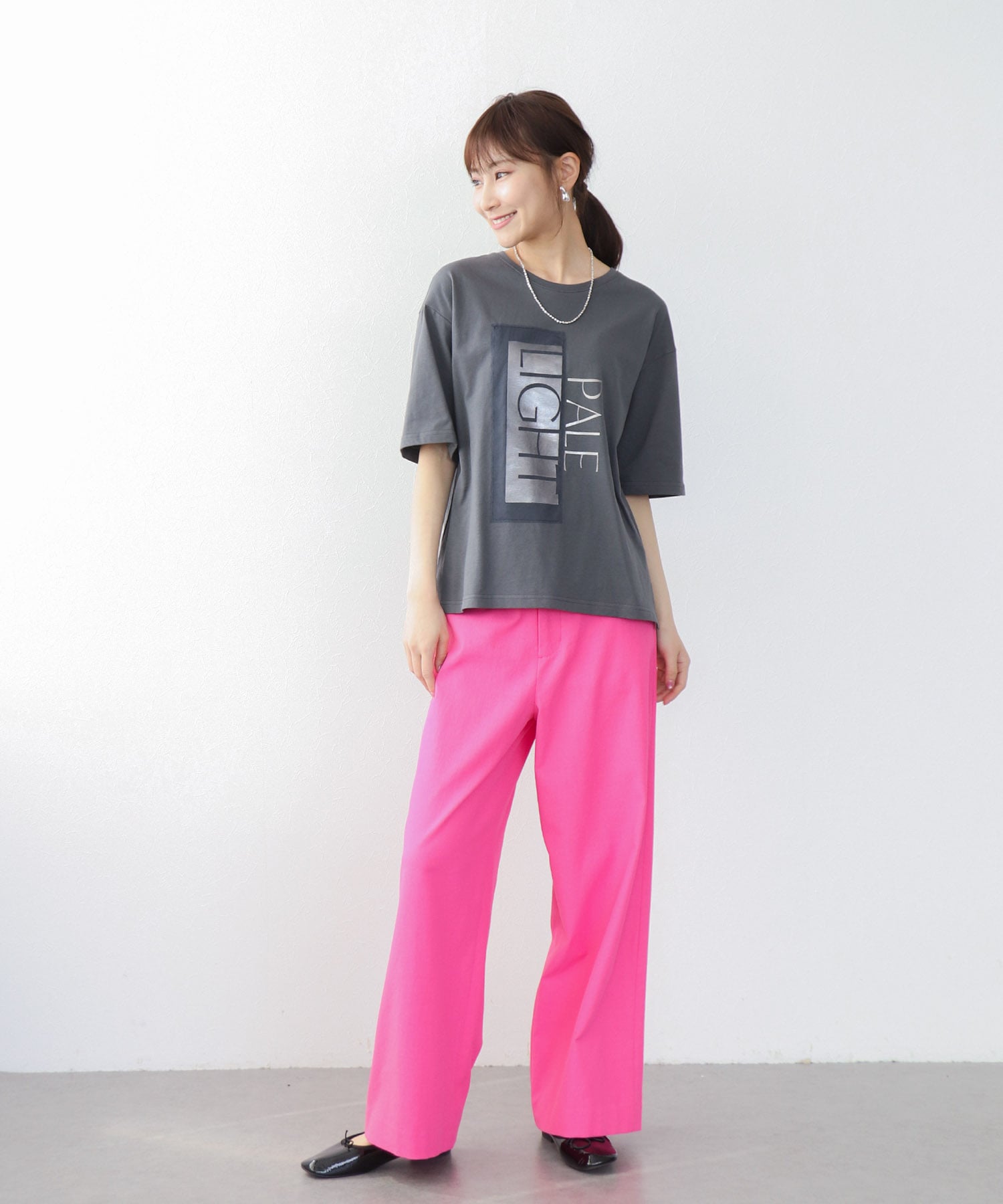 メタリックプリントTシャツ