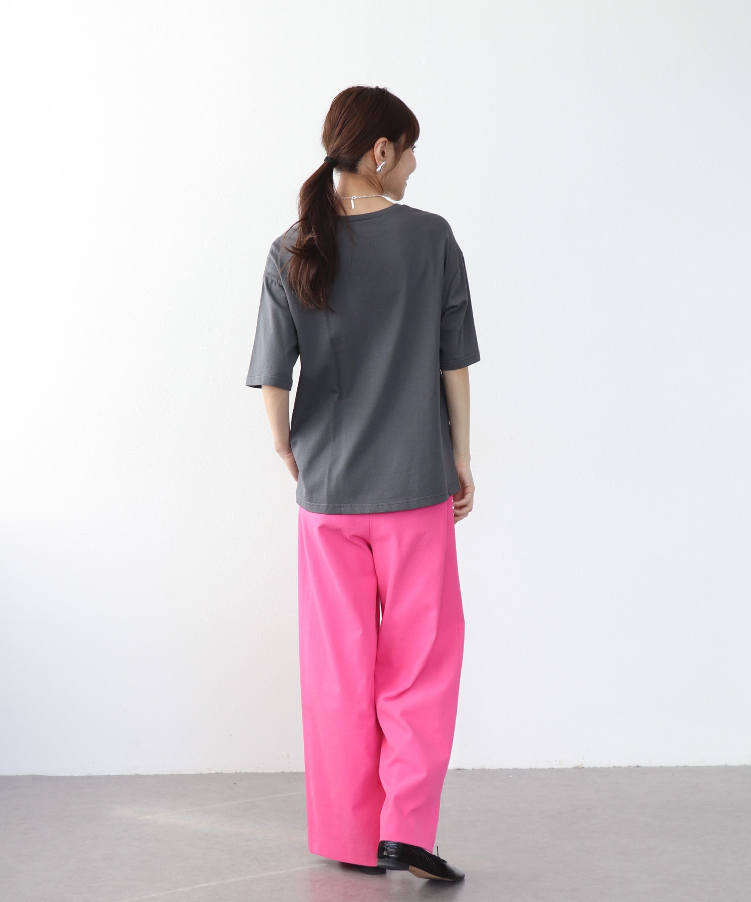 メタリックプリントTシャツ