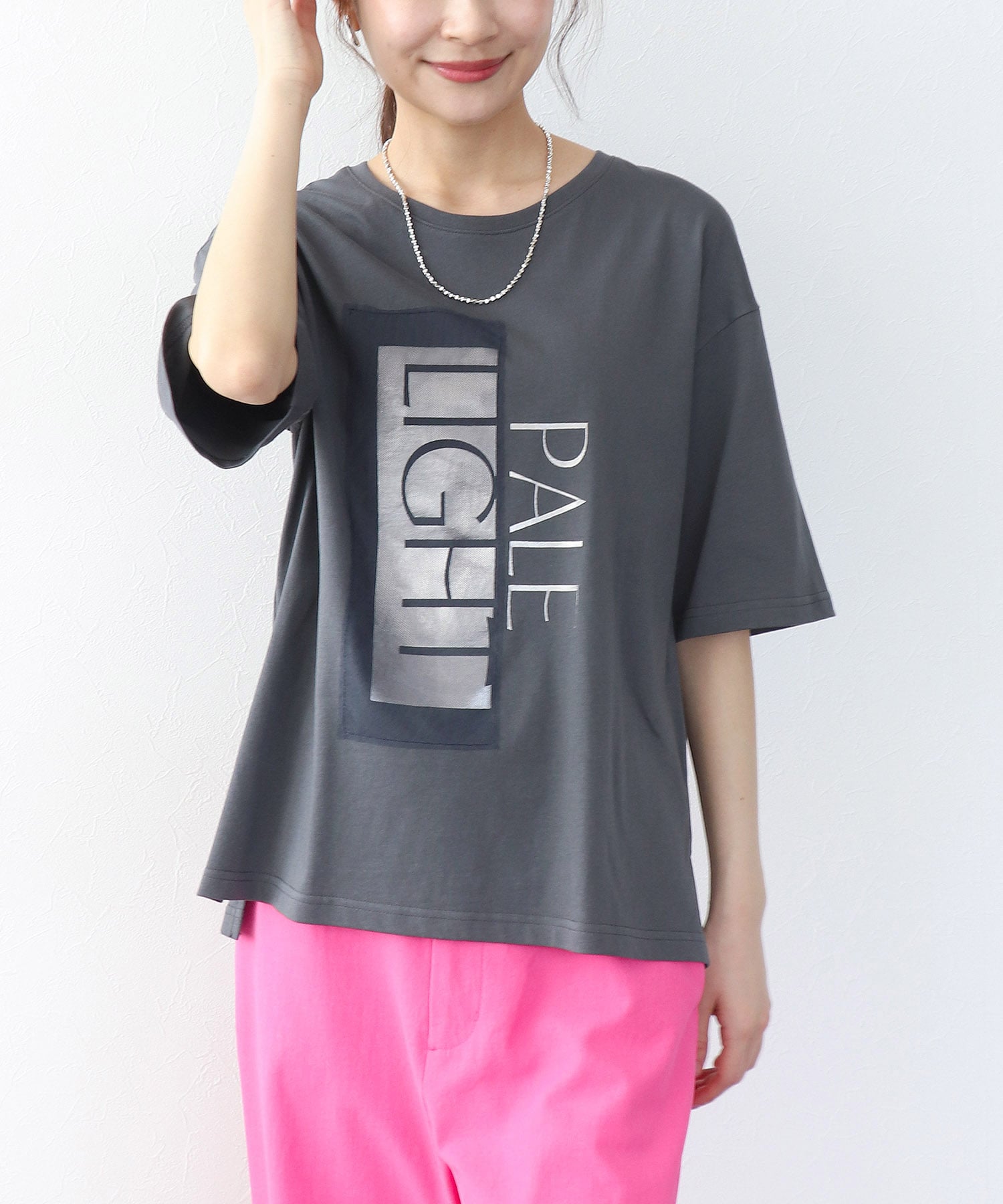 メタリックプリントTシャツ