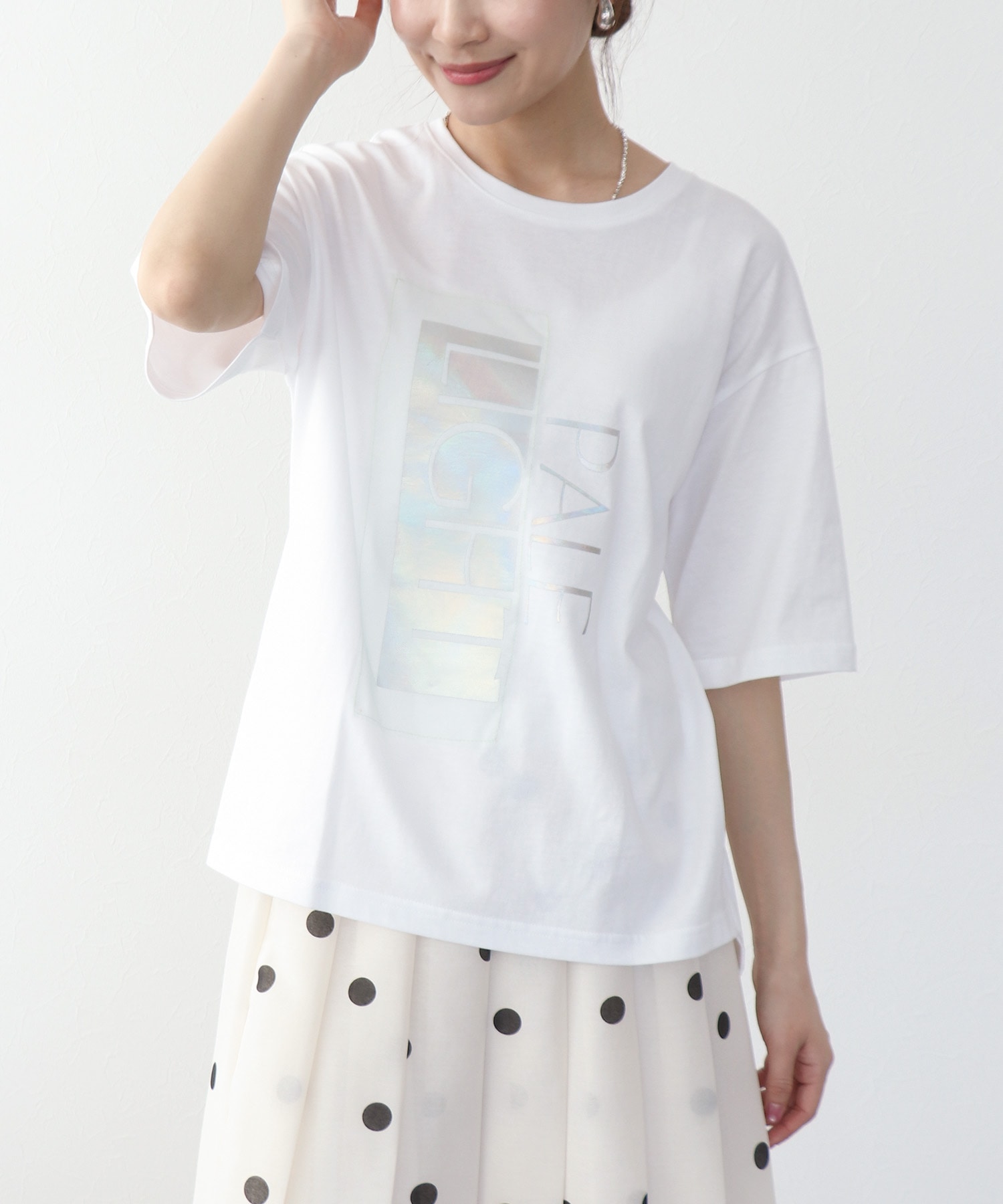 メタリックプリントTシャツ