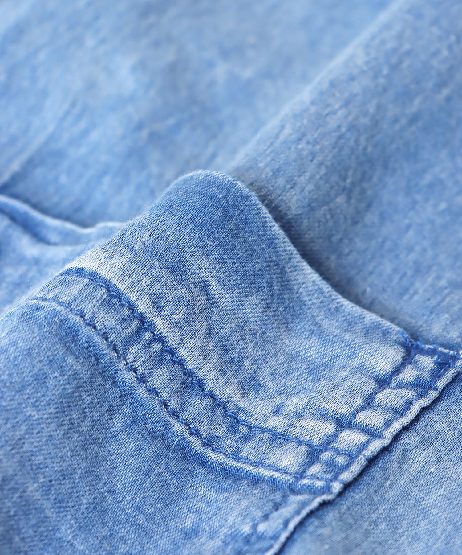 デニム風加工シャツ