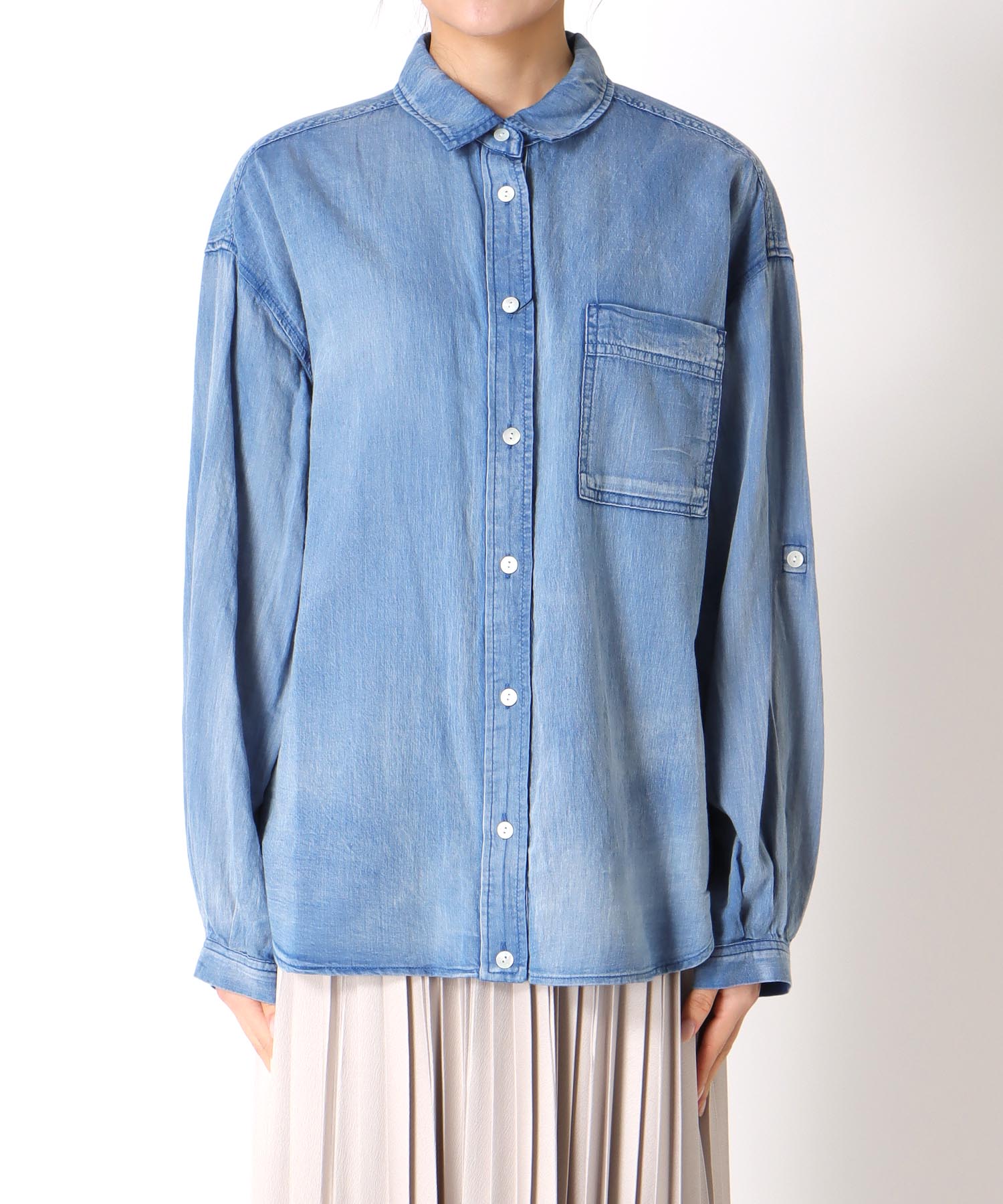 デニム風加工シャツ