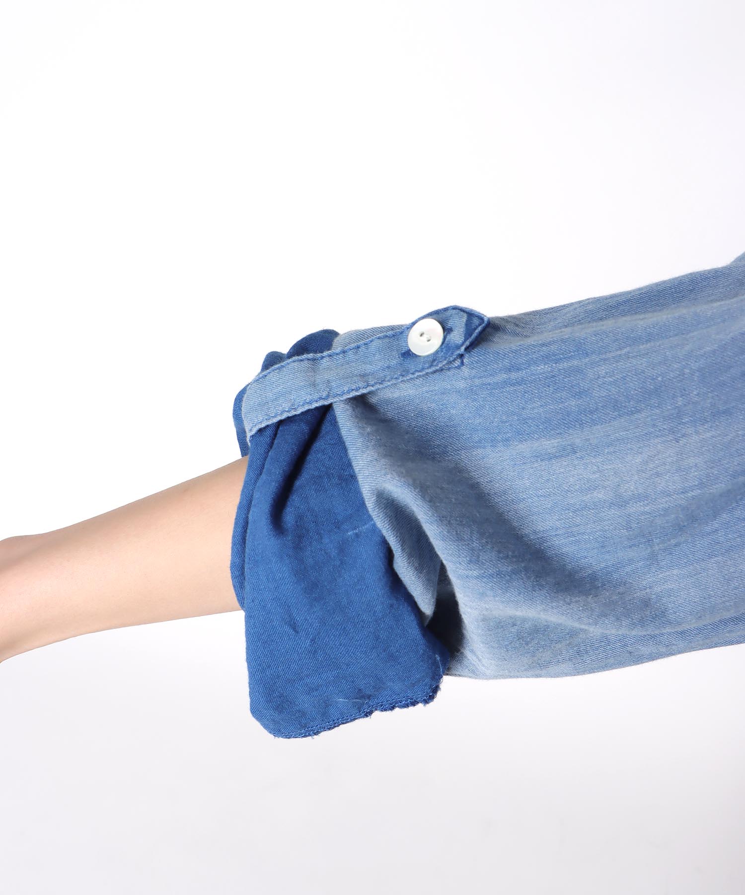 デニム風加工シャツ