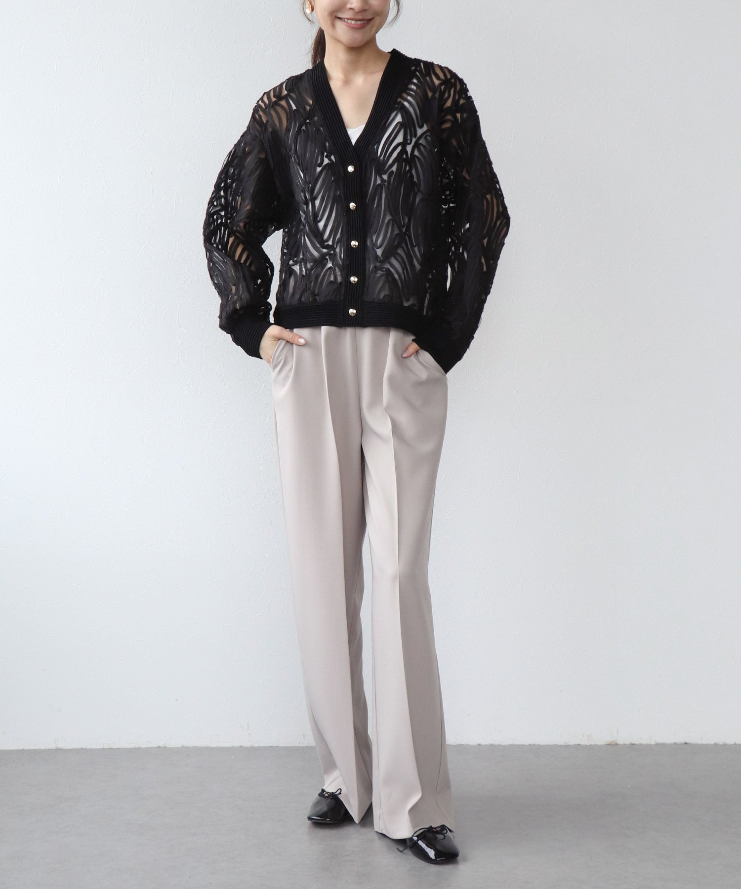 コード刺繍レースカーディガン