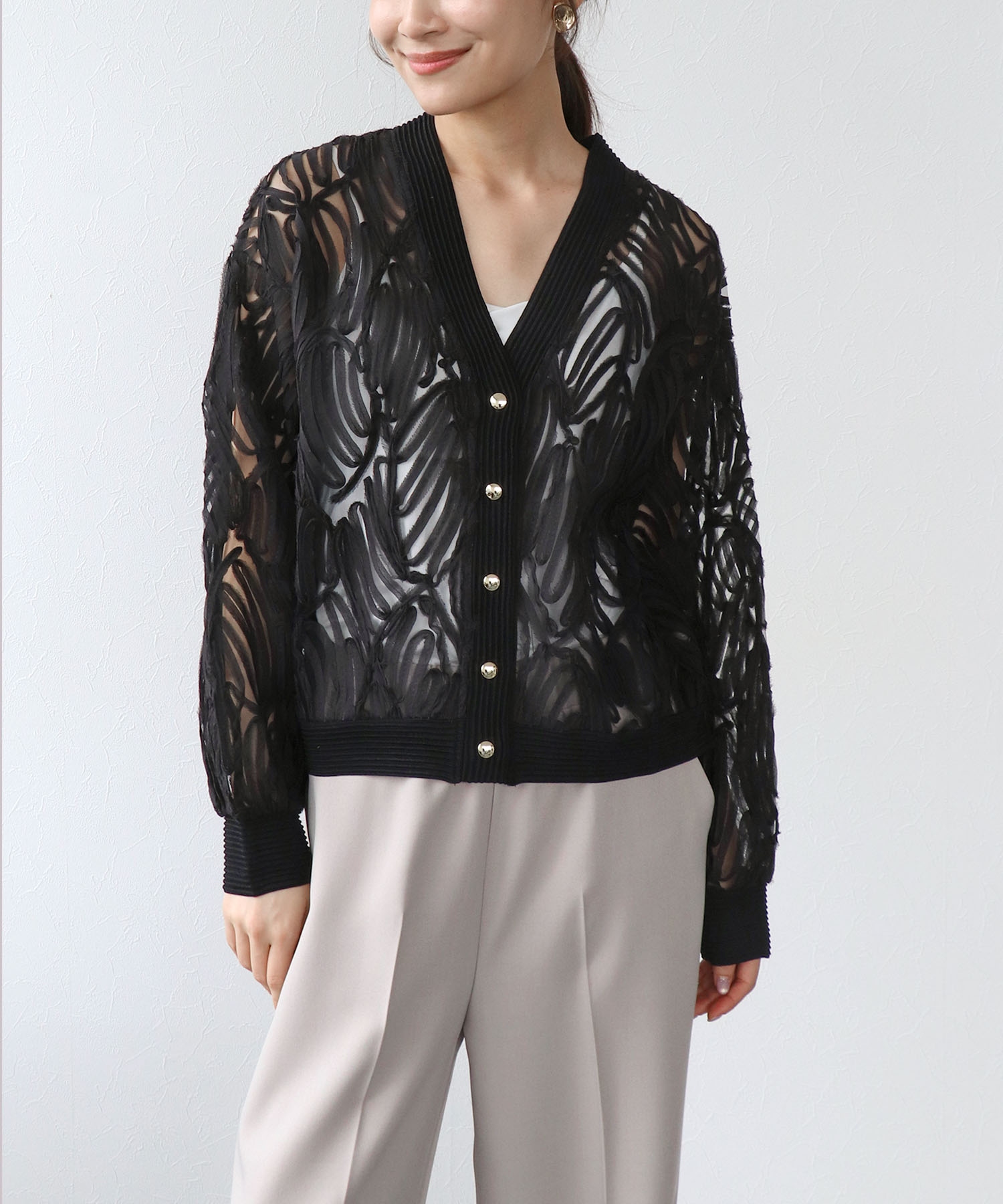 コード刺繍レースカーディガン